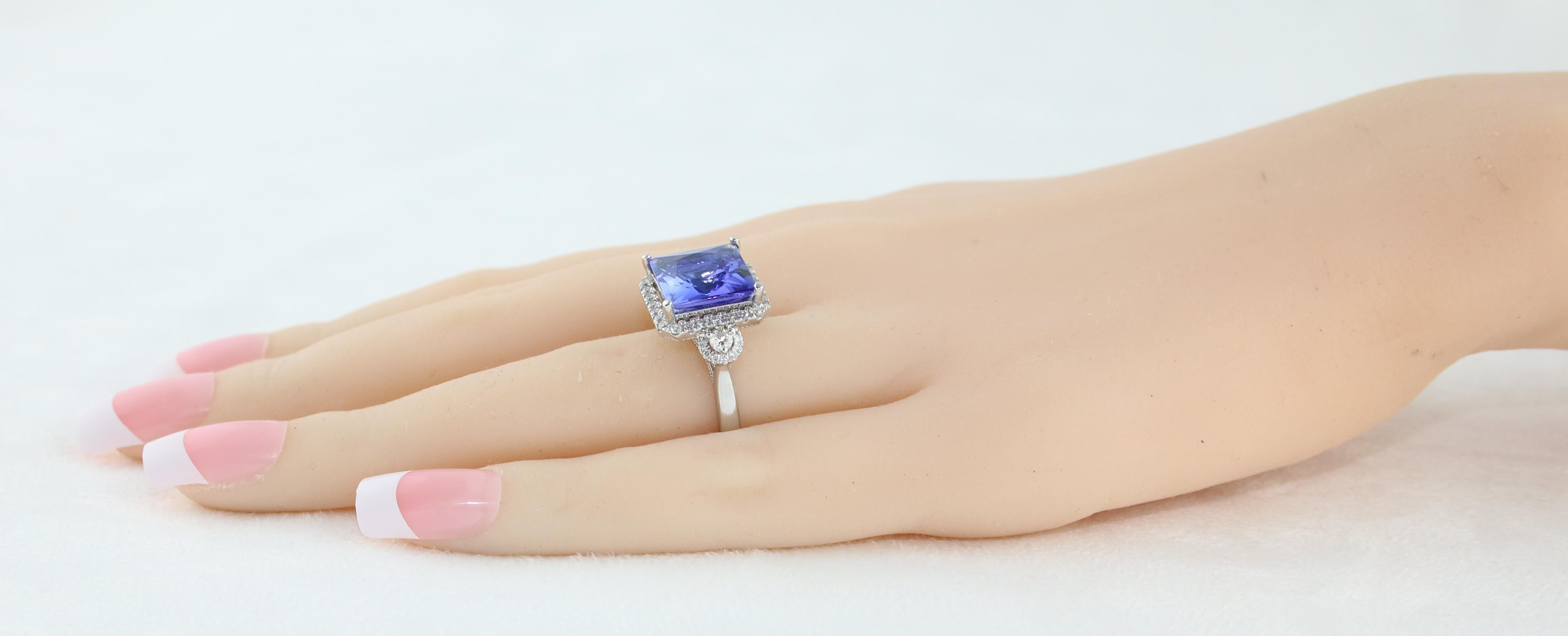 5.68 Carat Princess Cut Tanzanite Diamond Gold Milgrain Ring For Sale 2