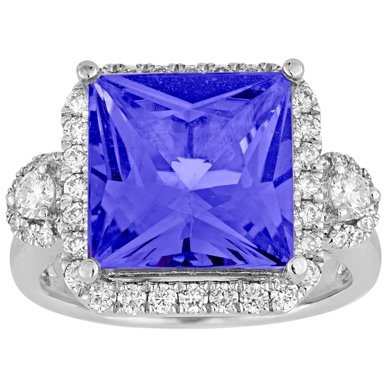 5.68 Carat Princess Cut Tanzanite Diamond Gold Milgrain Ring For Sale