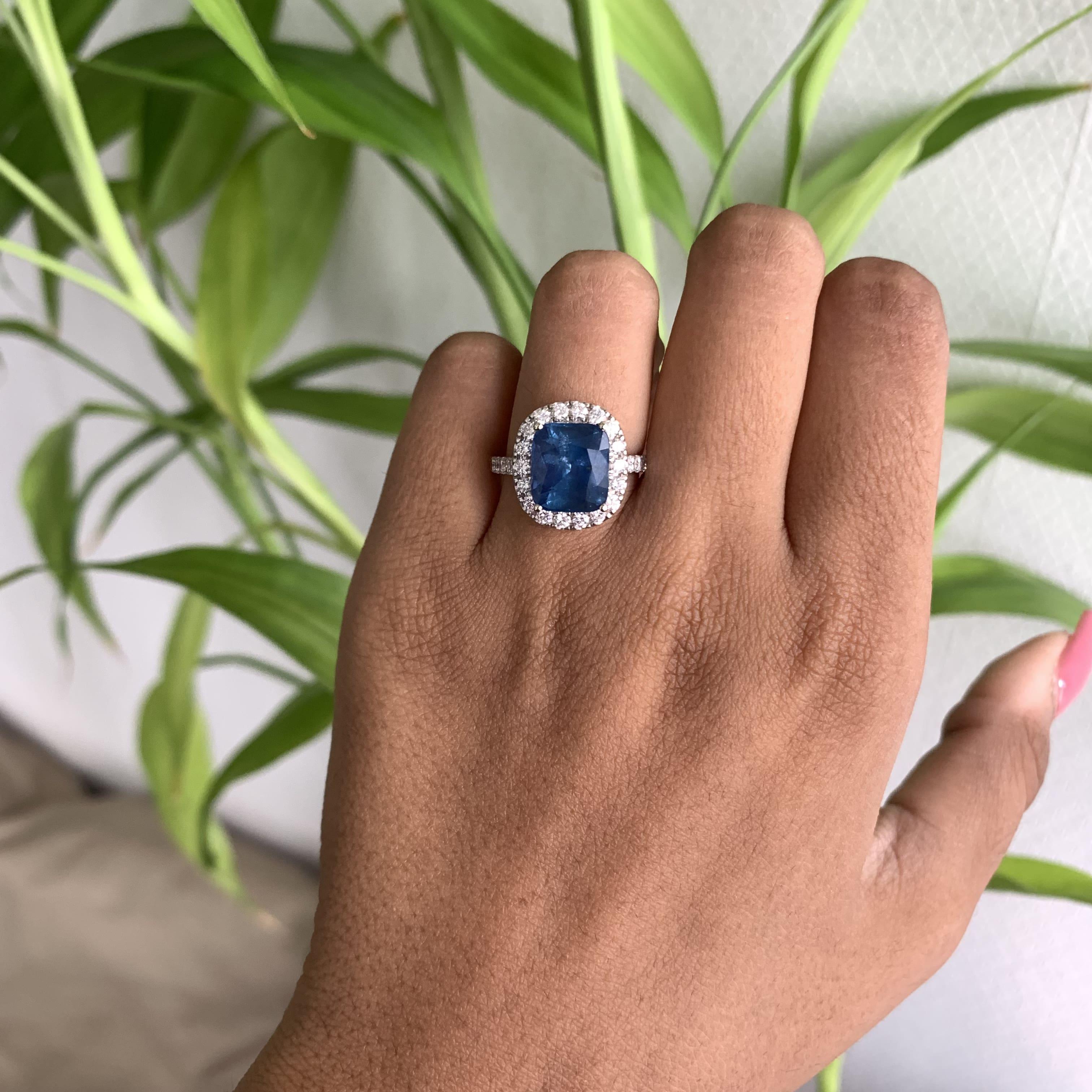 Women's or Men's 5.68 Carat Teal Blue Sapphire & Diamond Ring in 14K White Gold For Sale