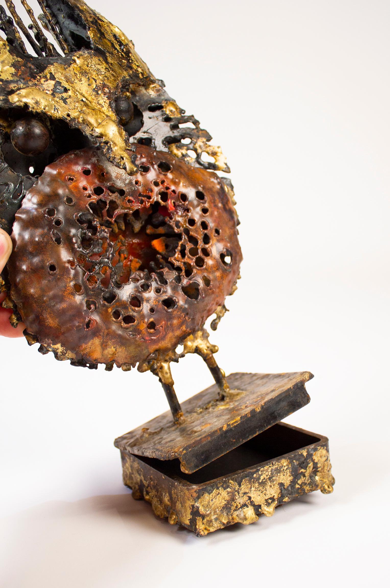James Bearden Escultura Brutalista de Búho con Caja de Almacenamiento en la Base 
