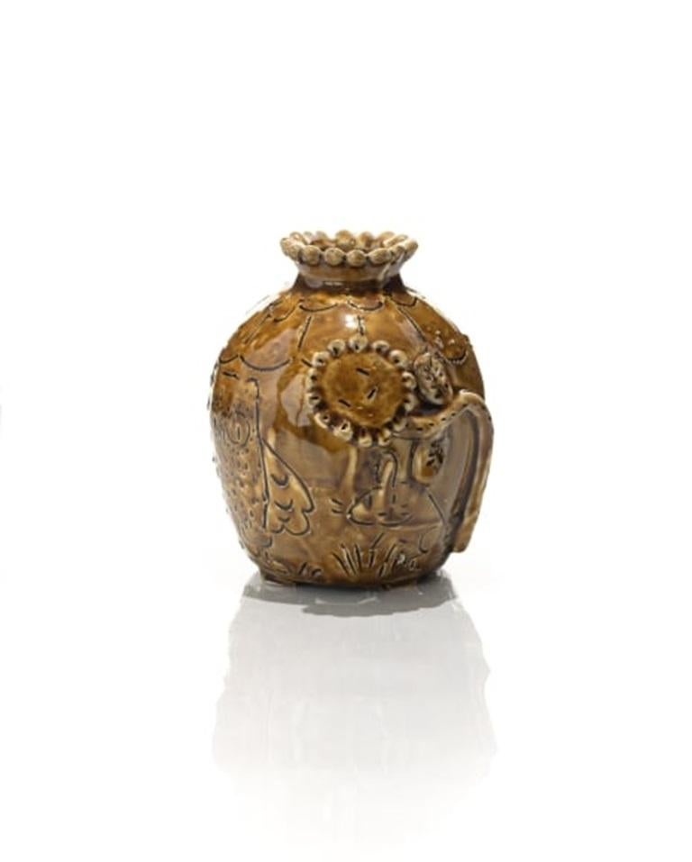 Amber Smiling Flower Vase, by Jeffry Mitchell, 2020

Additional information:
Medium: Glazed ceramic
Dimensions: 6 3/25 x 5 in

About artist: Jeffry Mitchell’s primary medium is ceramic and he is well versed in its traditions around the globe