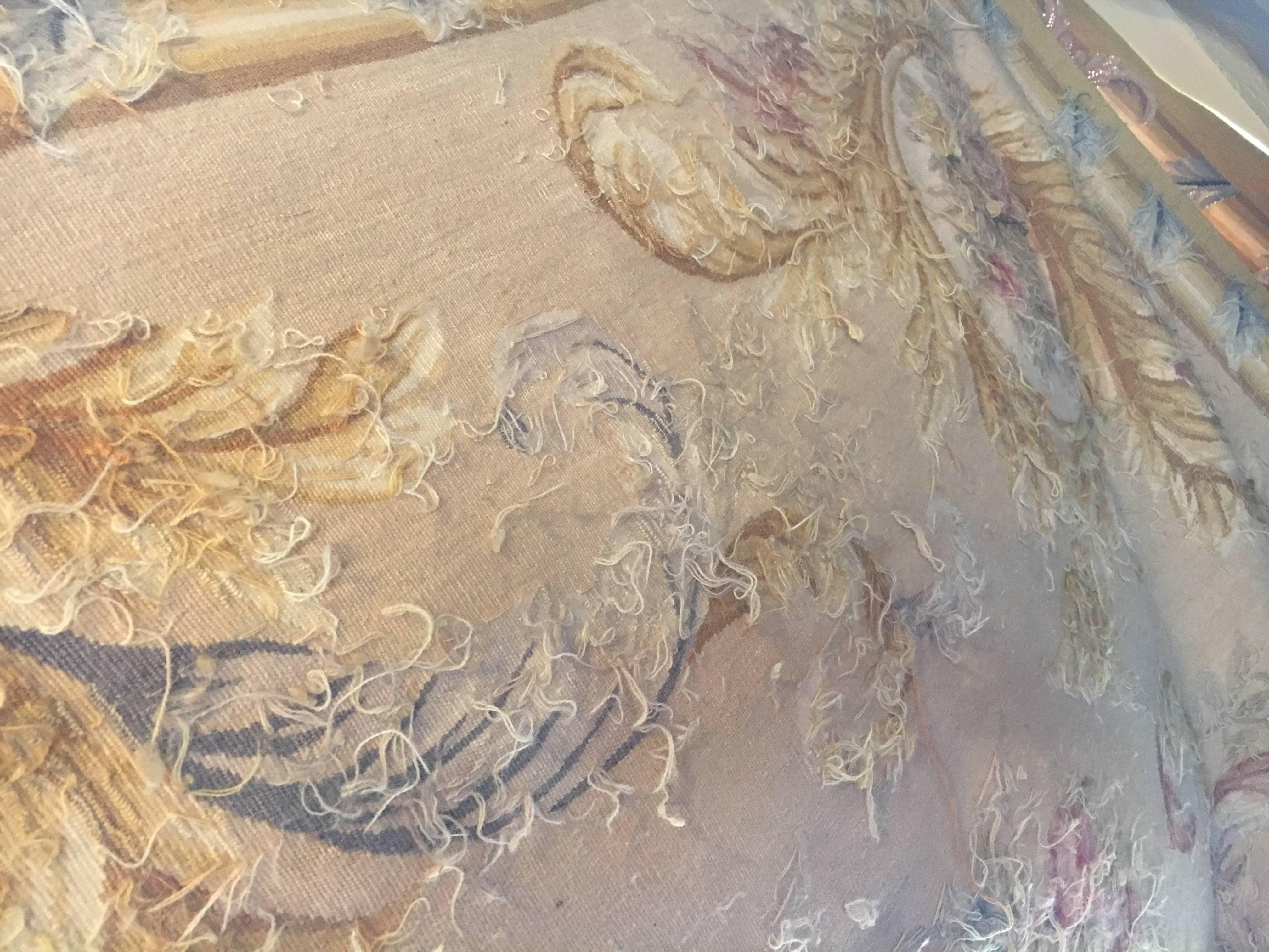 Tapis ou jeté d'Aubusson fin et très décoratif en vente 1