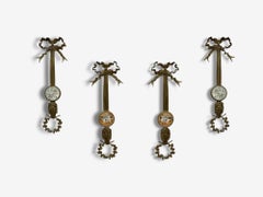 Stile Luigi XVI, bronzo, specchio, quattro appliques da parete, Francia, XIX secolo.