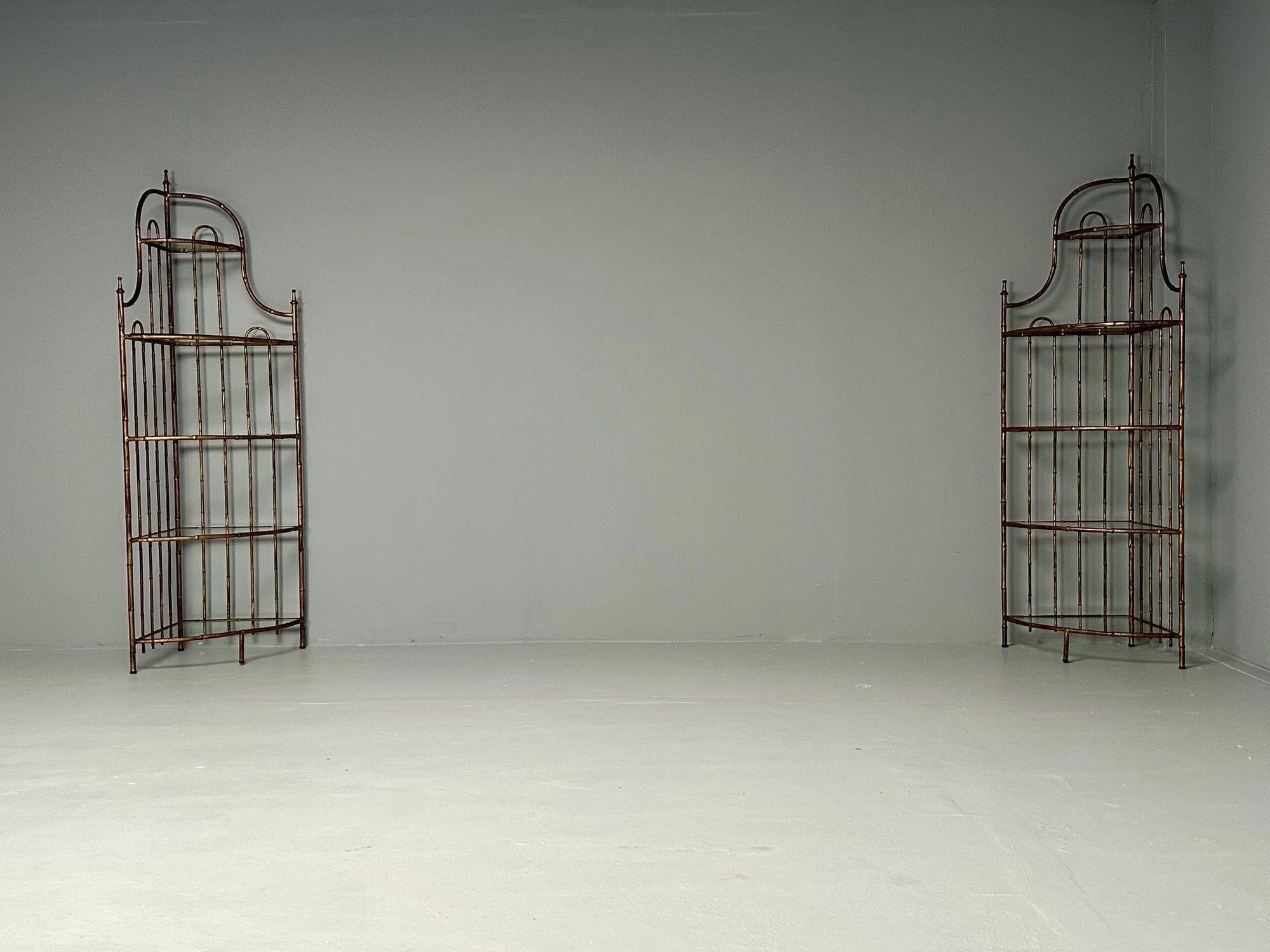 Etagères de style Hollywood Regency de la Maison Jansen, laiton et faux bambou, 1970 en vente 4