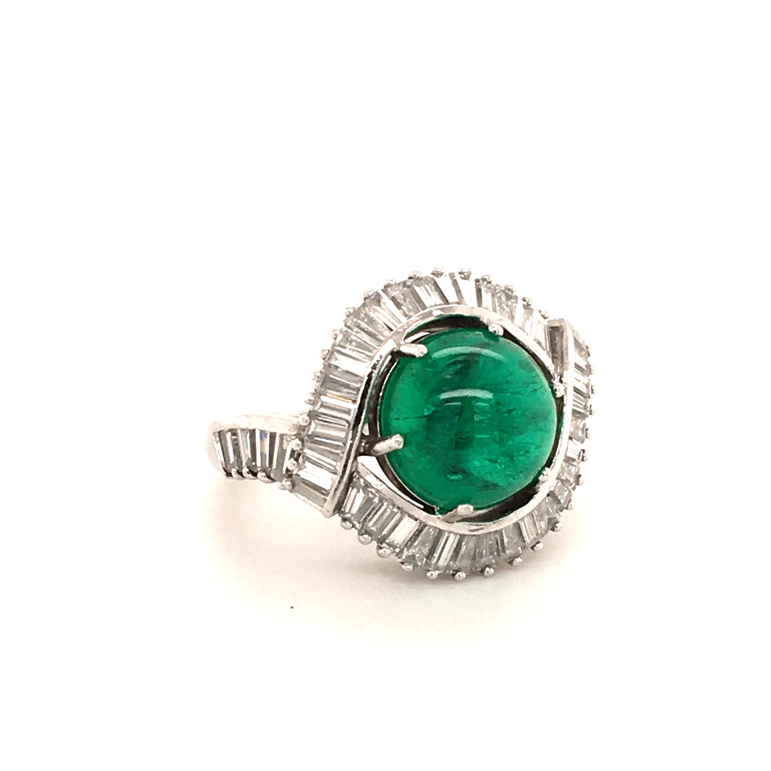 5.69 Carat Colombian Emerald and Diamond Ring in Platinum 950 For Sale 3