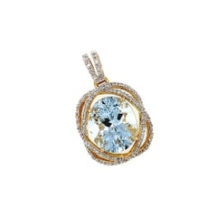 5.69 Carat Oval Aquamarine and Diamond Gold Vintage Pendant