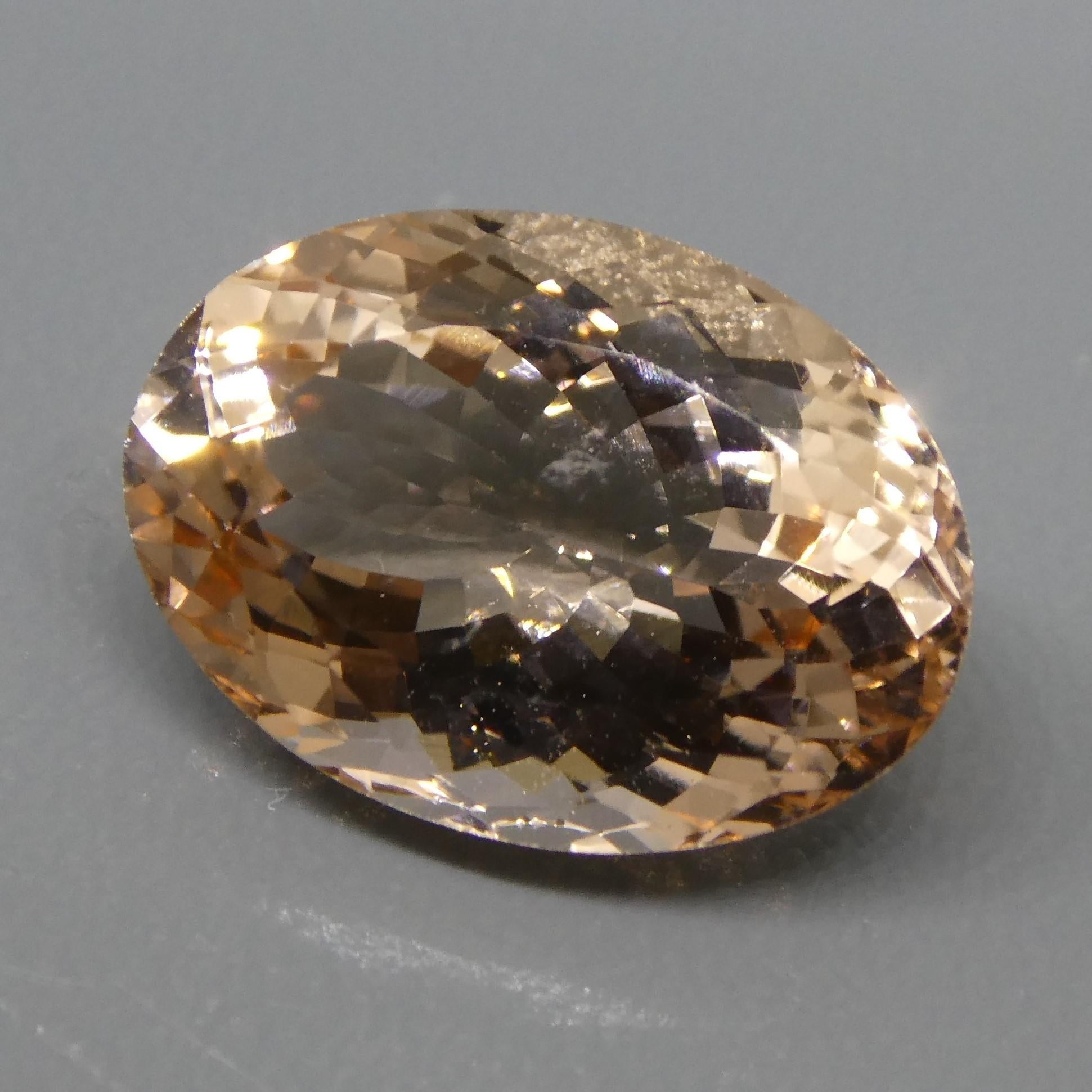 5.69ct Oval Morganite For Sale 2