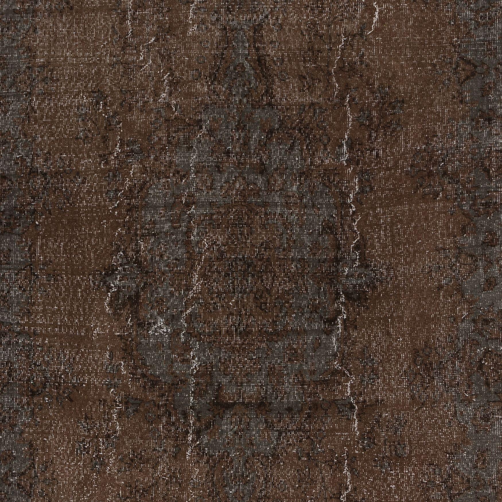 5.6x10.5 Ft Brown Handmade Area Rug for Modern Interiors, Vintage Turkish Carpet In Good Condition For Sale In Spring Valley, NY