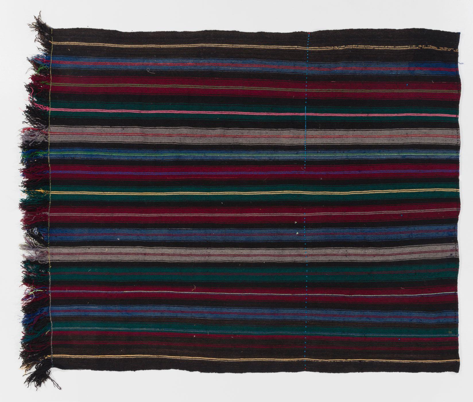 5.6x6.5 ft Hand-Woven Vintage Kilim 