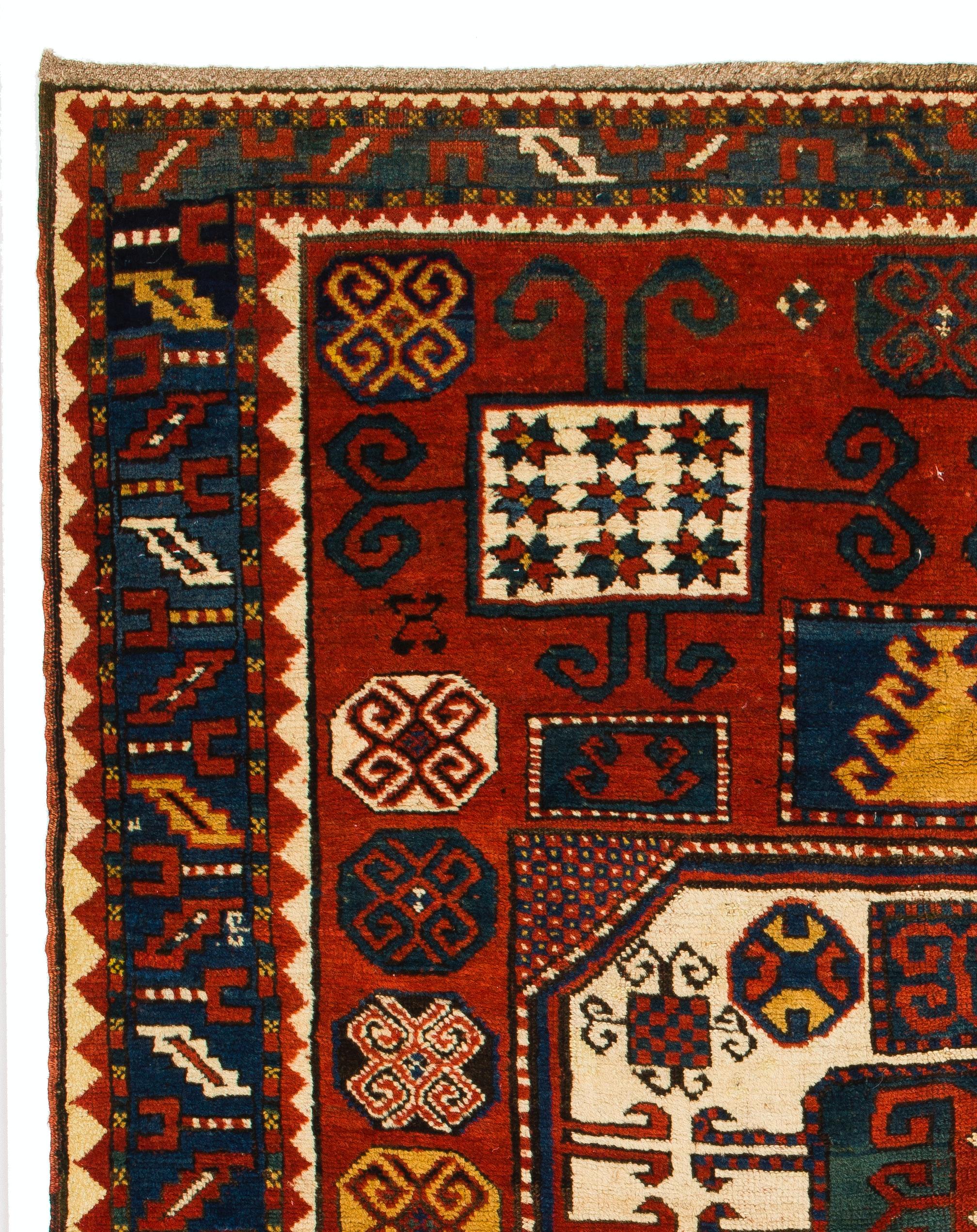 5,6x6,7 Fuß Antiker kaukasischer Karatchoph-Kazak-Teppich, um 1870 (Kasachisch) im Angebot