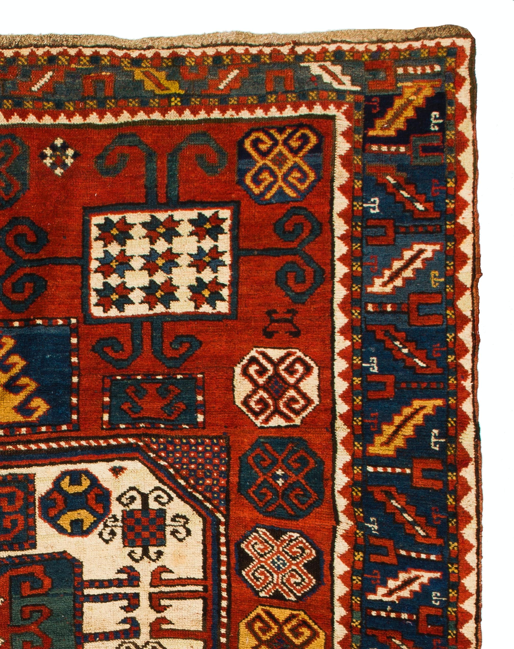 5,6x6,7 Fuß Antiker kaukasischer Karatchoph-Kazak-Teppich, um 1870 (Kaukasisch) im Angebot