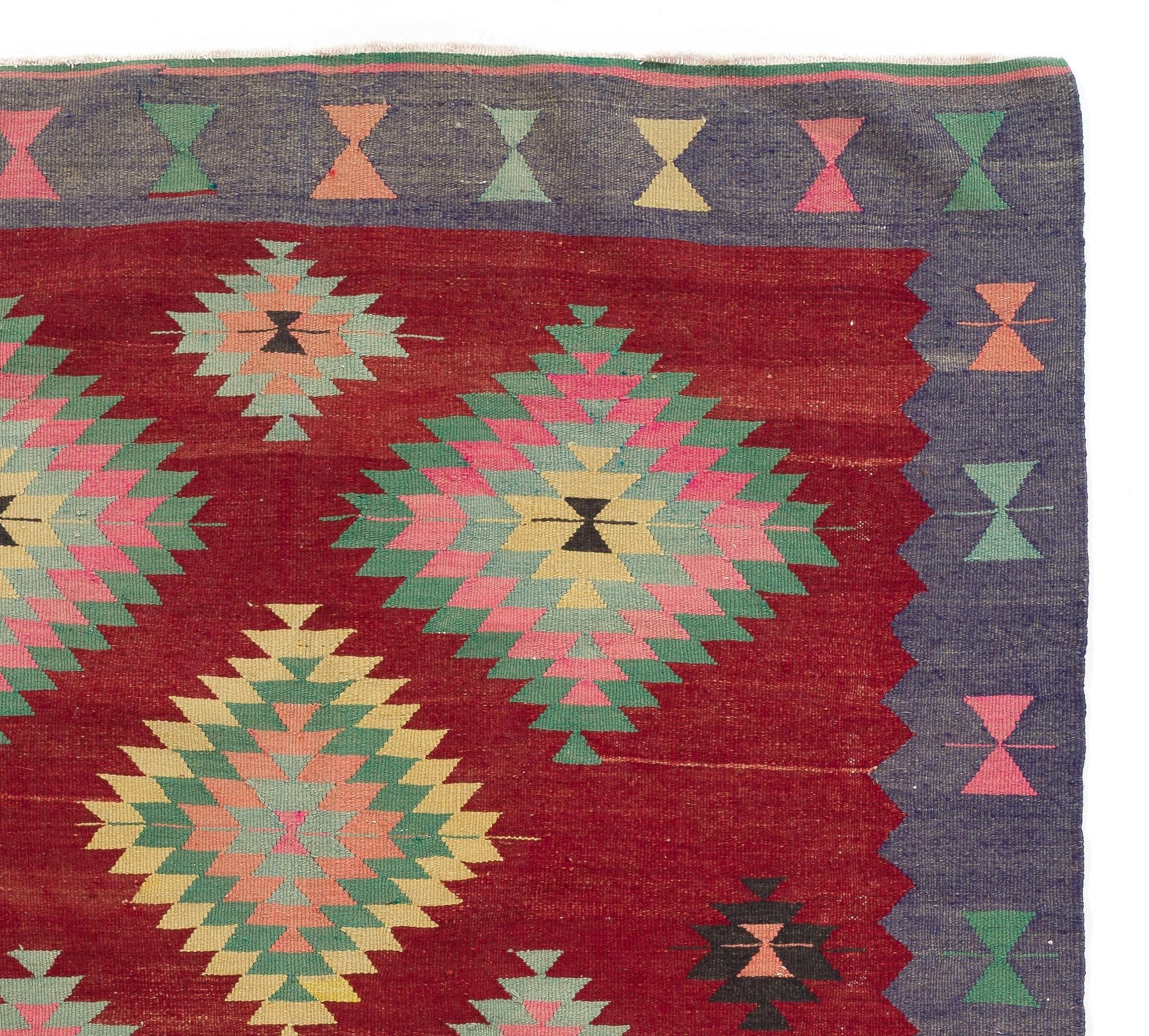 Tapis Kilim d'Anatolie occidentale vintage coloré en laine tissée à plat 5,6x7,8 m Bon état - En vente à Philadelphia, PA