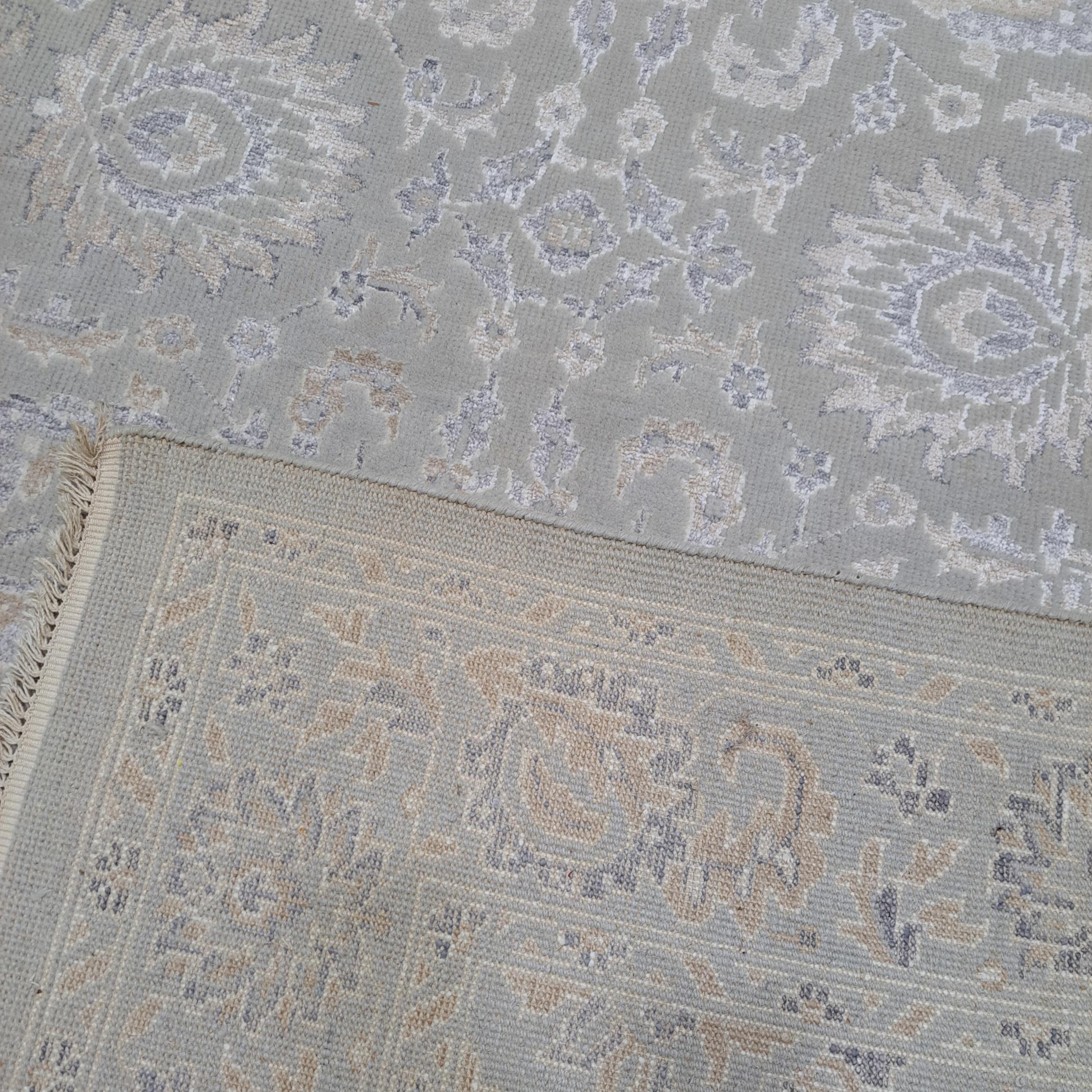 5.6x8 Ft 100% Seide Hand-geknotet Bereich Teppich für zeitgenössische Wohnzimmer (21. Jahrhundert und zeitgenössisch) im Angebot