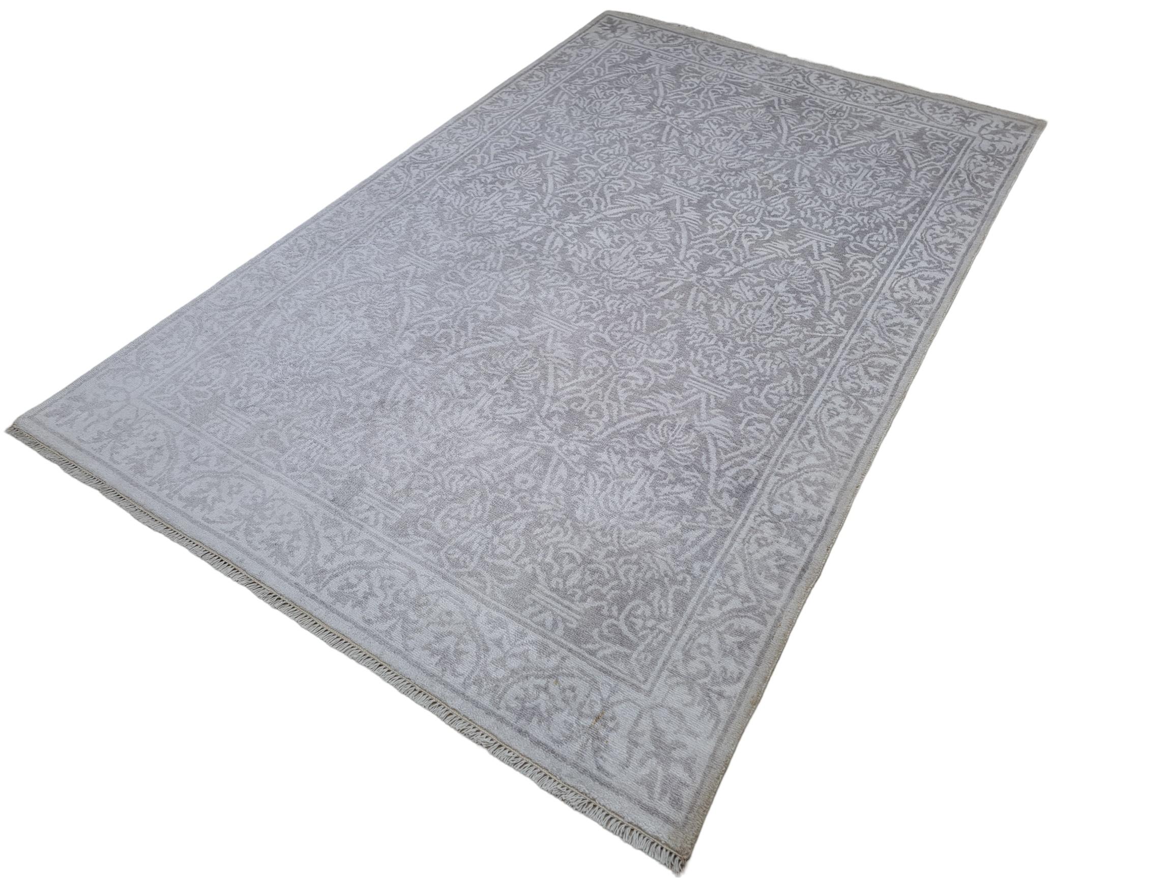 5.6x8 Ft 100% Seide Handgeknüpfter Teppich. Luxus-Teppich. Indische handwerkliche Qualität (Moderne) im Angebot