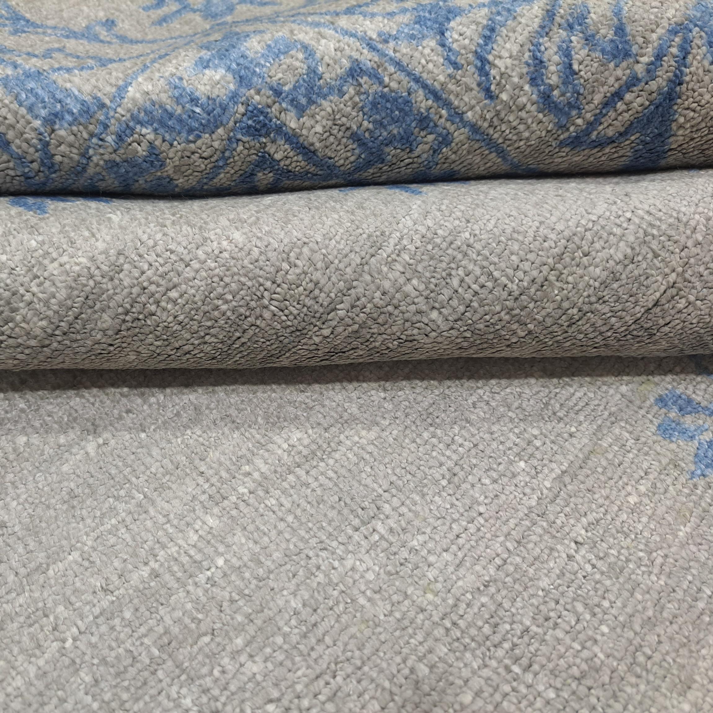 5.6x8 Ft handgeknüpfter Vorleger für zeitgenössisches Wohnzimmer. 100% reine Seide im Zustand „Neu“ im Angebot in Spring Valley, NY