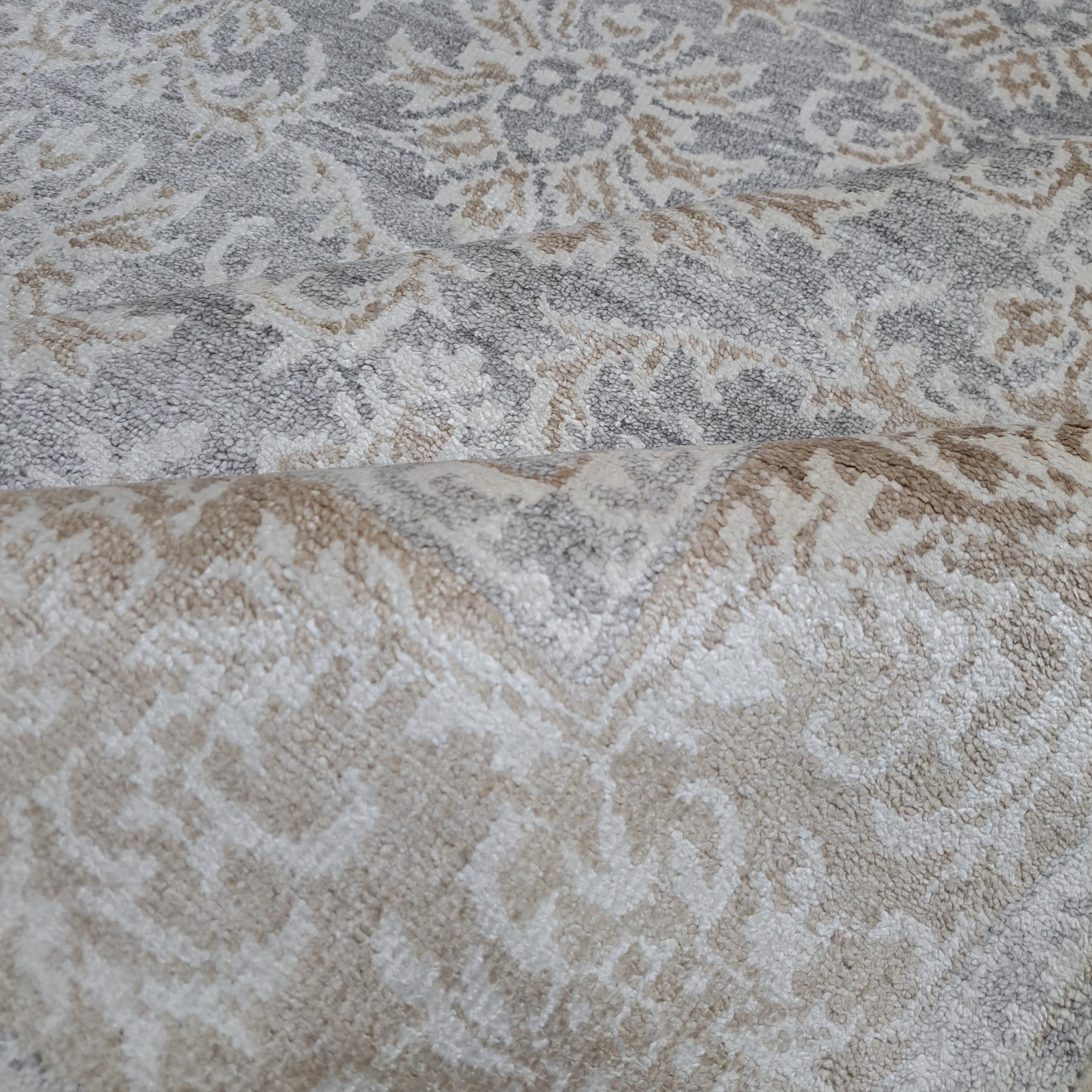 5.6x8 Ft Tappeto moderno annodato a mano. Tappeto in pura seta. Dimensioni personalizzate disponibili in vendita 1