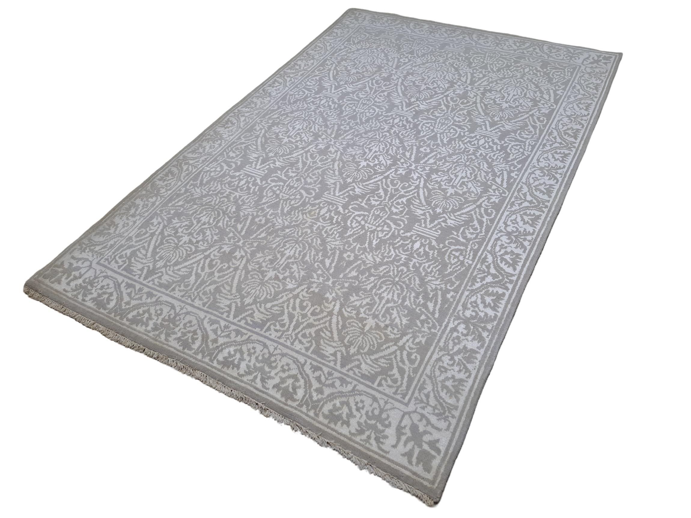 5.6x8 Ft New Handgeknüpfter Seidenteppich. Wohnzimmer Teppichboden. Benutzerdefinierte Größe verfügbar (Indisch) im Angebot