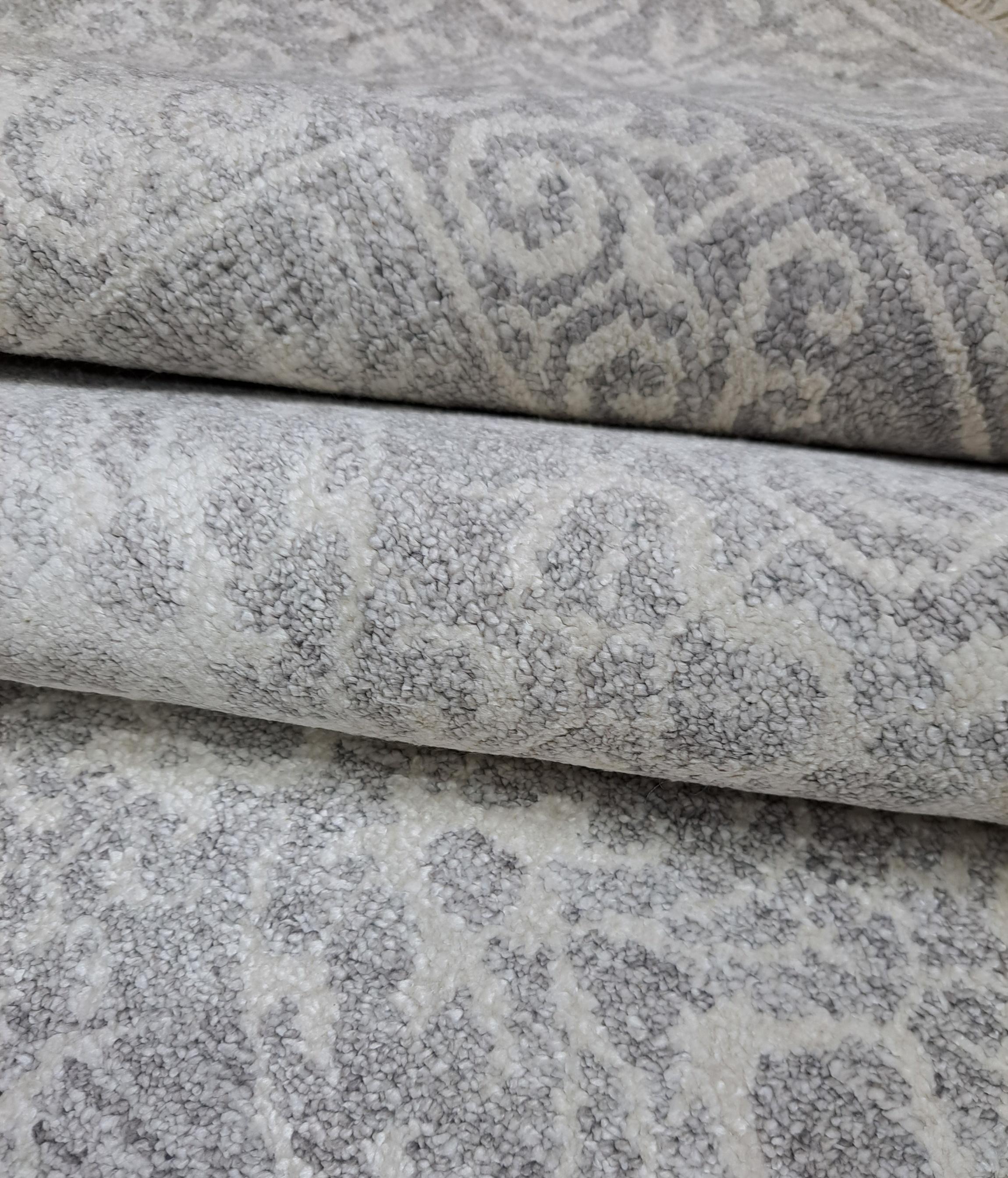 5.6x8 Ft Reiner Seidenteppich, handgefertigt. Handgeknüpfter Teppich für modernes Wohnzimmer im Angebot 2