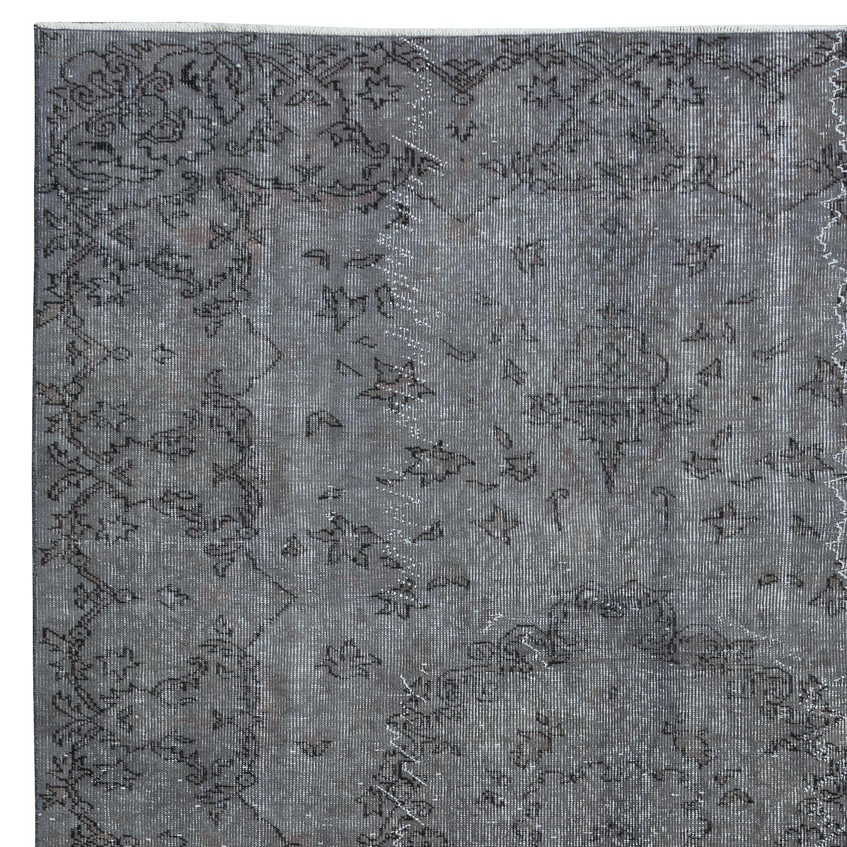 Hand-Woven 5.6x8.3 Ft Gray Handmade Turkish Rug for Living Room, Dining Room & Kids Room For Sale