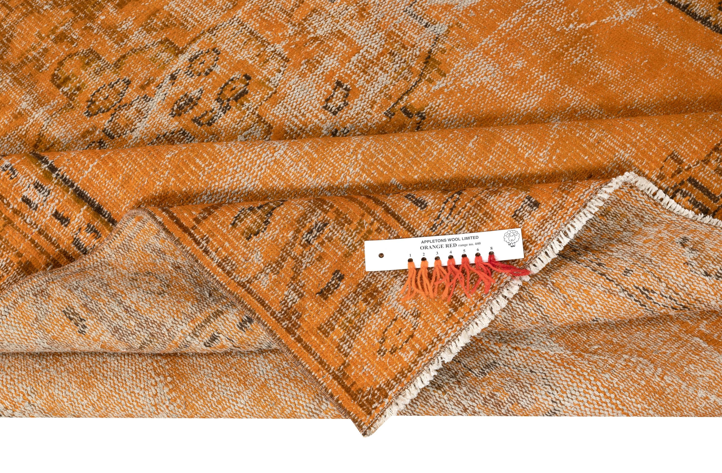 Moderno Tappeto turco fatto a mano arancione da 5,6x8,5 piedi per soggiorno, camera da letto e sala da pranzo in vendita