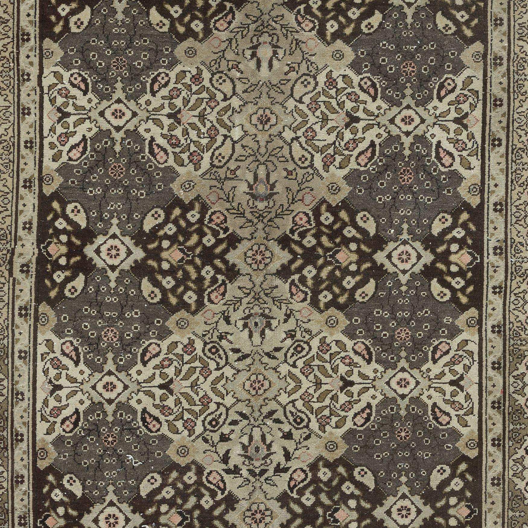 5.6x8.6 Ft Vintage-Teppich mit Blumenmuster, handgefertigter türkischer Teppich für Country Homes (Handgeknüpft) im Angebot