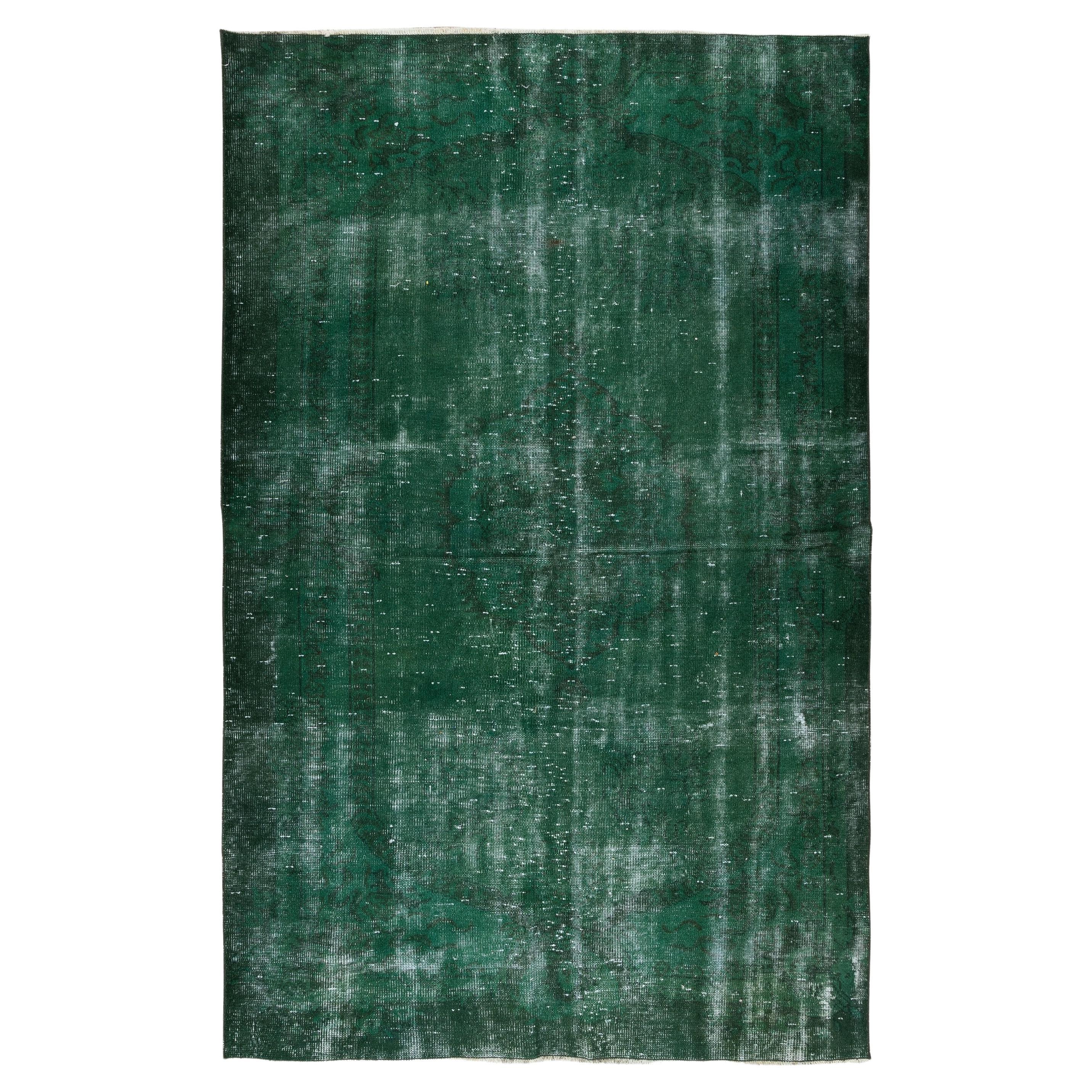 5.6x8.6 Ft Handmade Vintage Turkish Distressed Rug in Green 4 Modern Interiors en vente