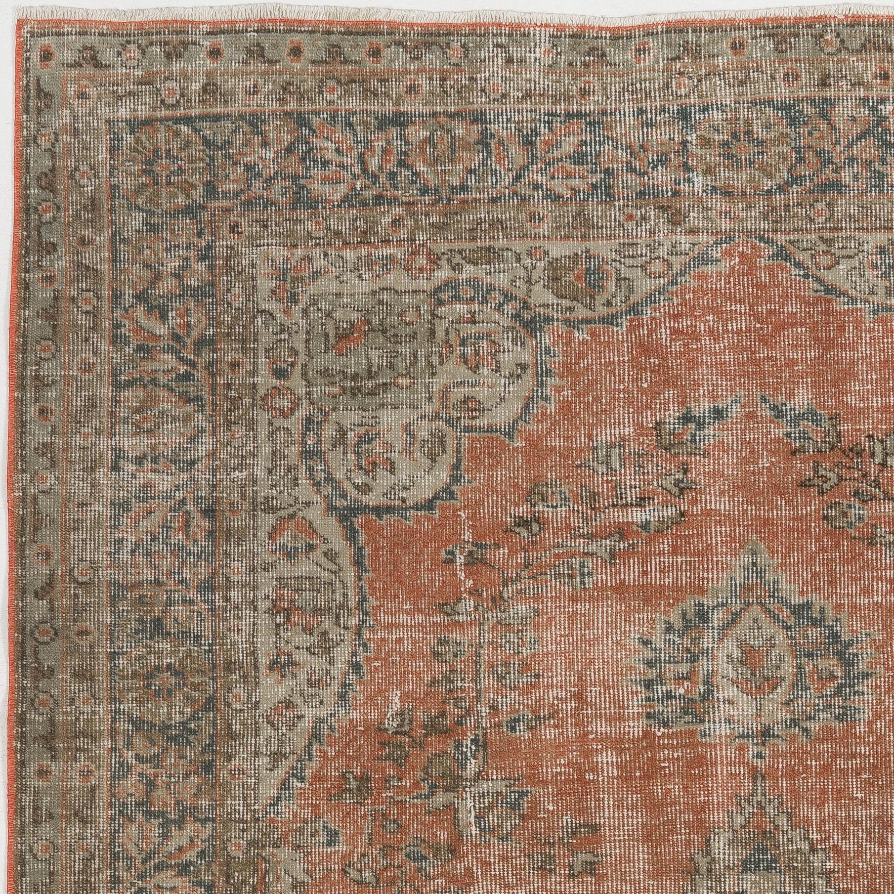 5.6x8.7 Ft Einzigartiger feiner handgefertigter türkischer Vintage-Teppich in Terrakotta-Farbe (Oushak) im Angebot