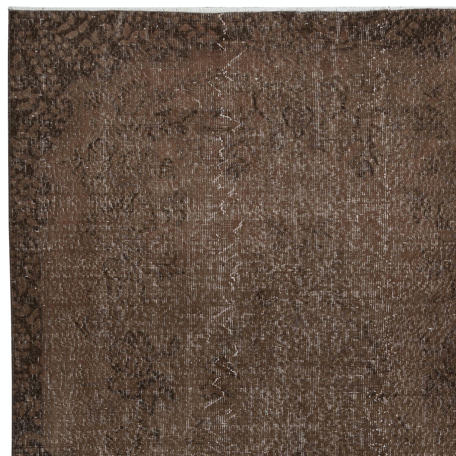 5.6x8.8 Ft Brown Re-Dyed Handmade Türkische Wolle Bereich Teppich für moderne Innenräume (Handgeknüpft) im Angebot