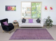 Tappeto per l'area contemporanea in lana 5.6x9 Ft di colore viola, annodato a mano in Turchia