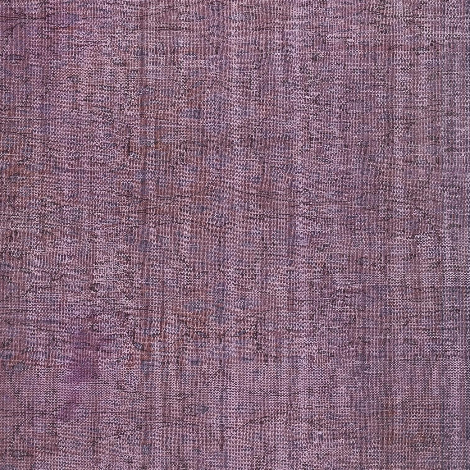Annodato a mano Tappeto per l'area contemporanea in lana 5.6x9 Ft di colore viola, annodato a mano in Turchia in vendita
