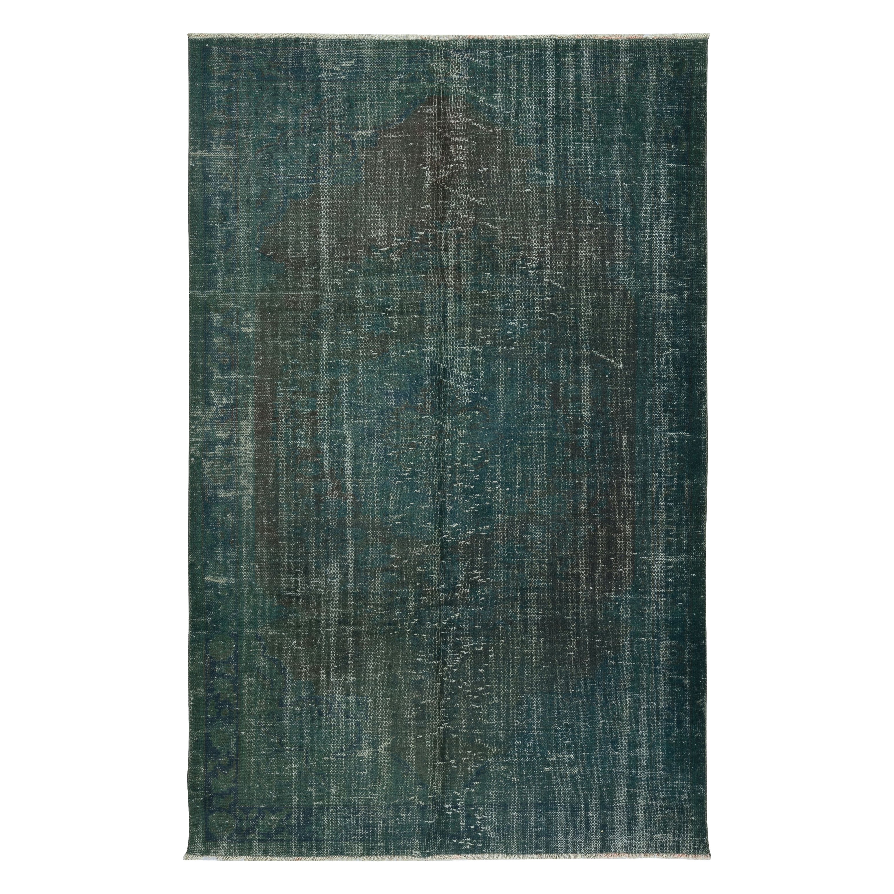 Tappeto di lana turca 5.6x9 Ft fatto a mano di colore verde scuro per interni moderni in vendita