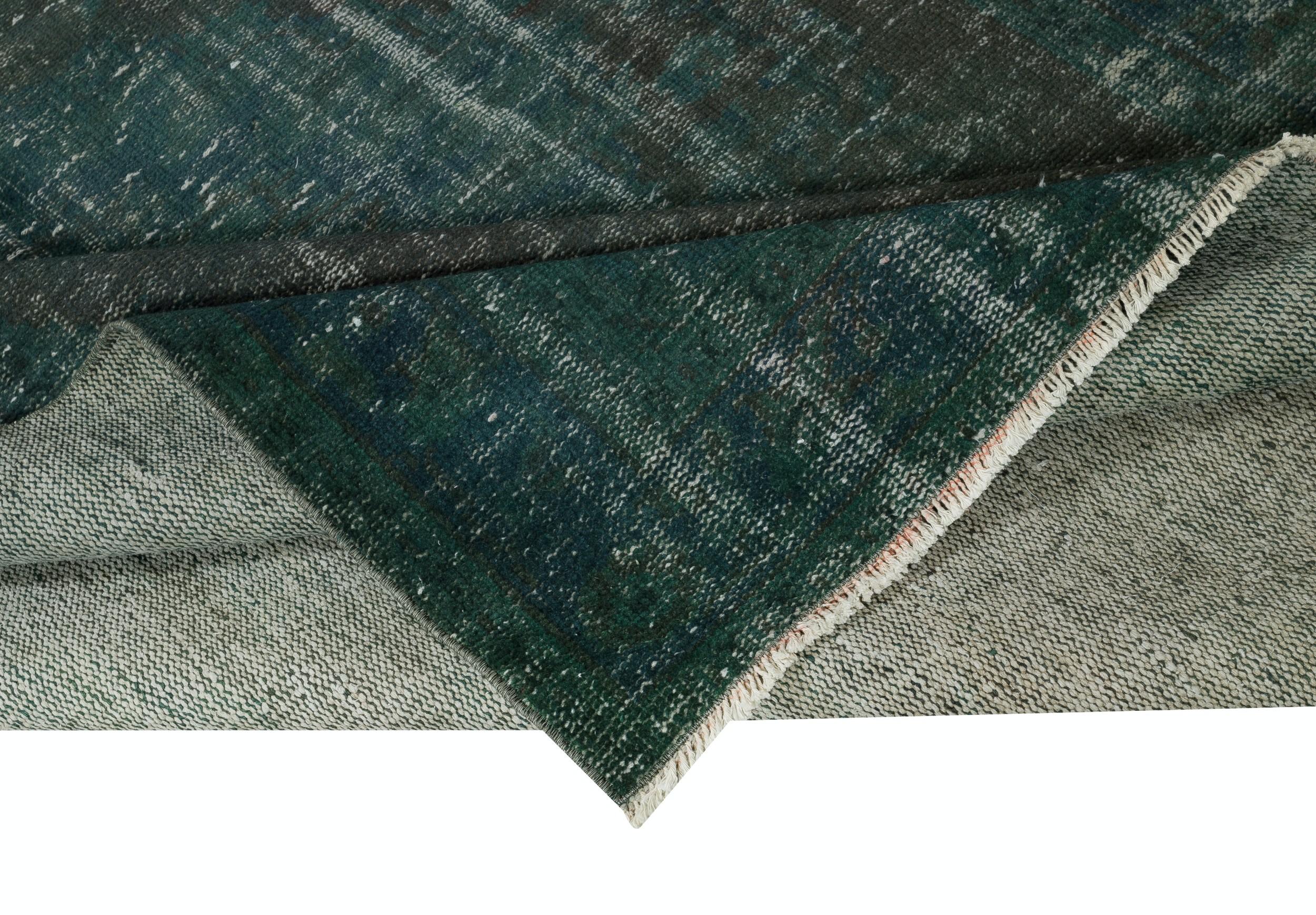 5.6x9 Ft handgefertigt dunkelgrüne Farbe türkischer Wolle Bereich Teppich für moderne Innenräume (Moderne) im Angebot