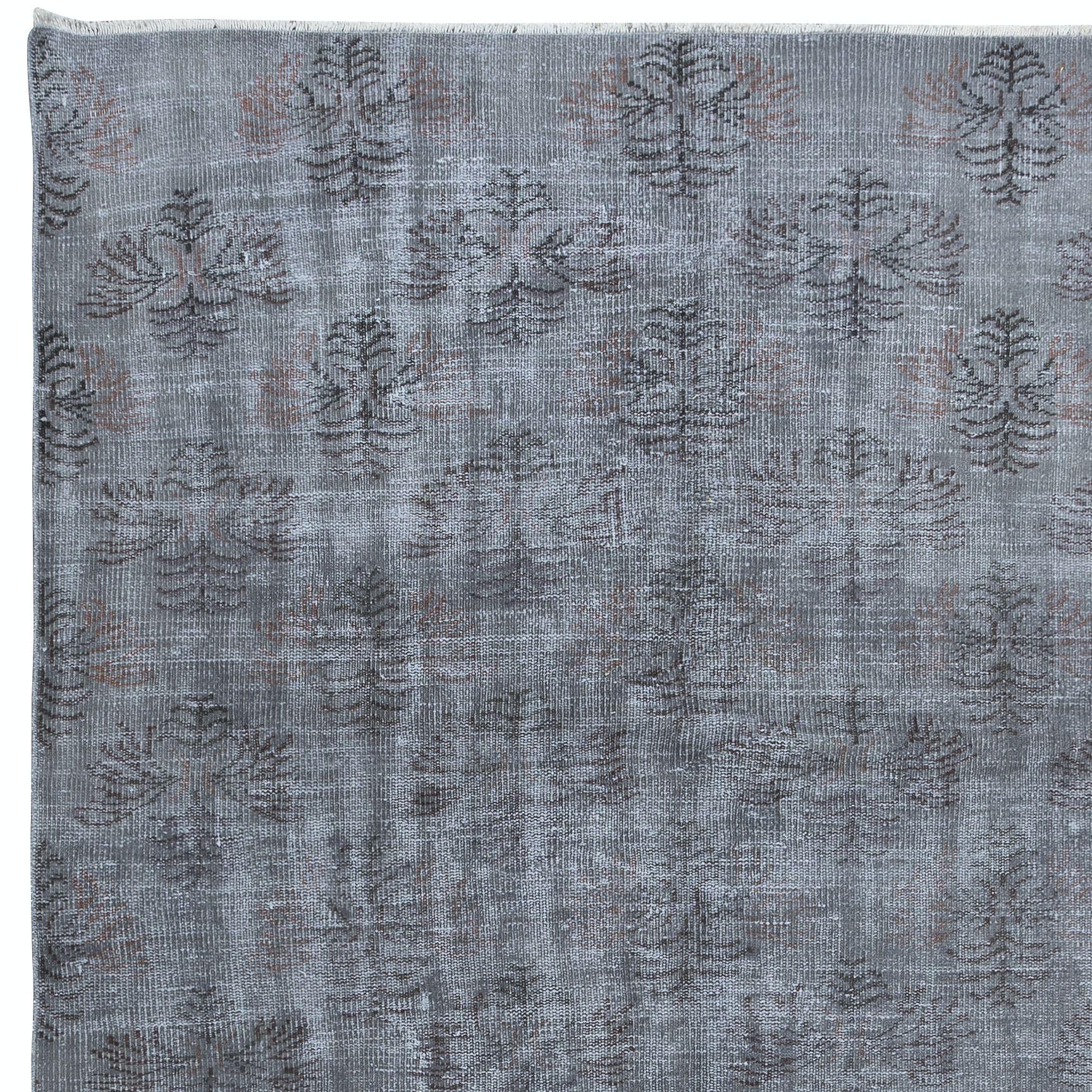 5.6x9 Ft Handmade Gray Rug for Entryway. Modern Turkish Carpet for Living Room In Good Condition For Sale In Philadelphia, PA