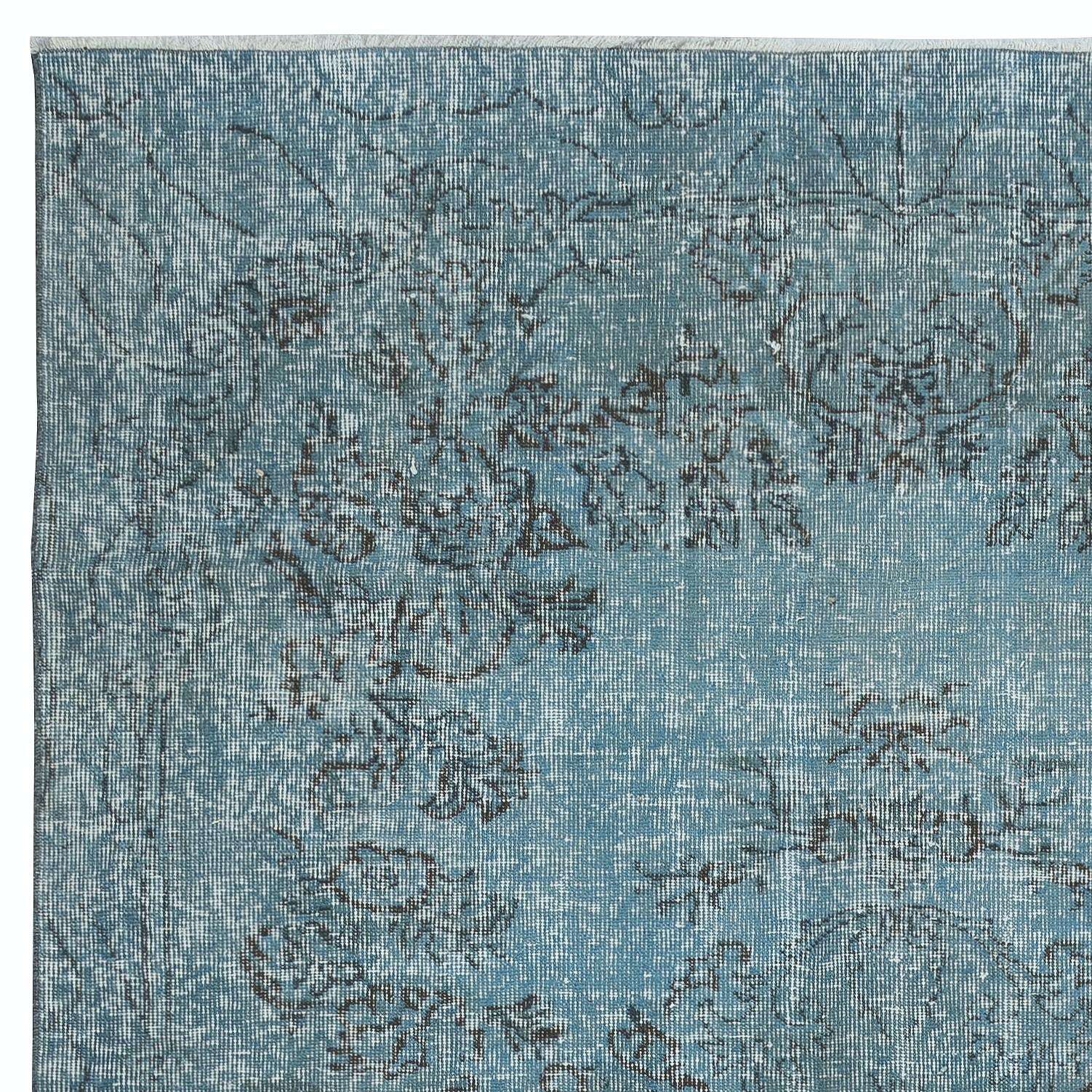 Turc 5.6x9 Ft Light Blue Color Handmade Anti-Bacterial Turkish Wool Area Rug (Tapis de laine turque antibactérien) en vente