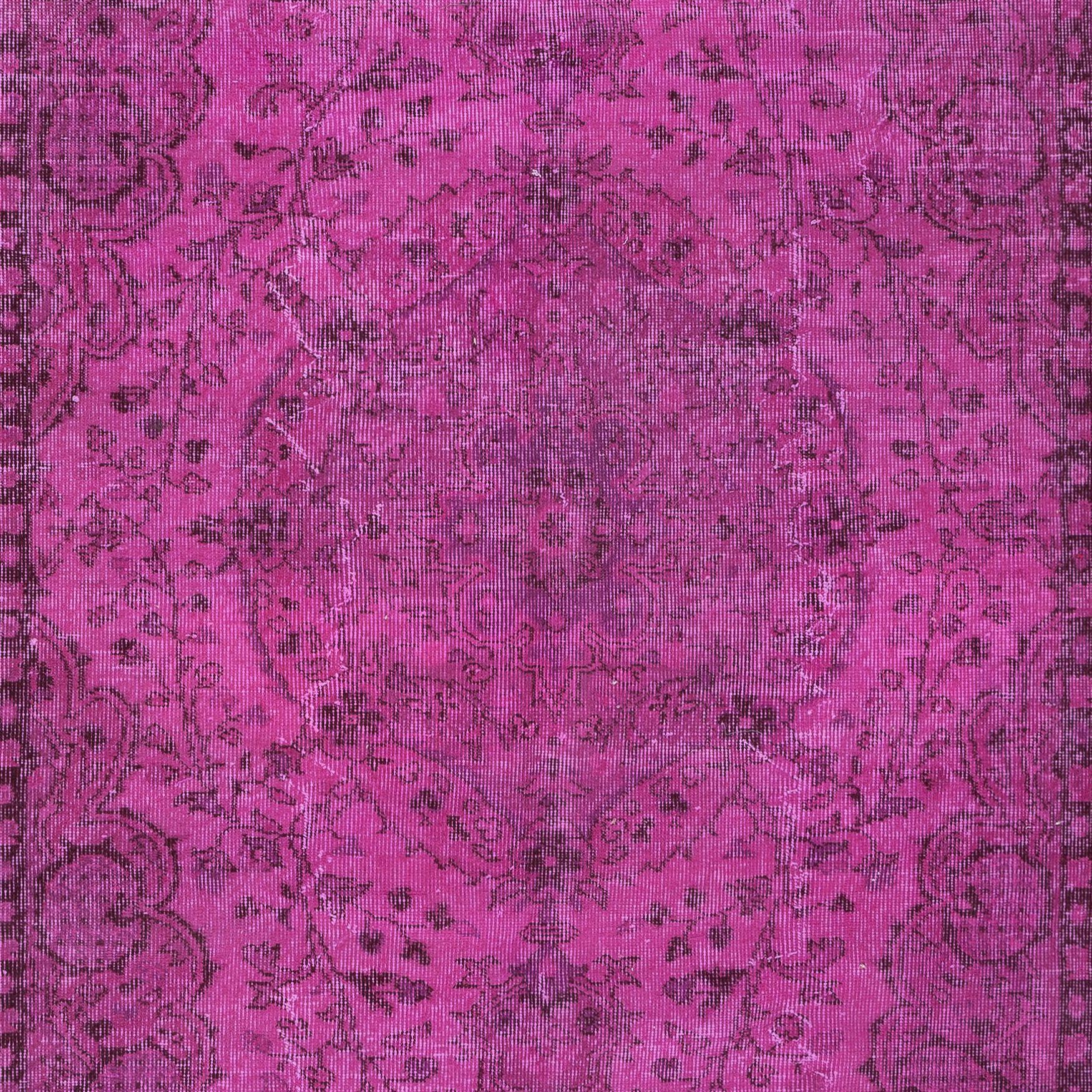 5.6x9 Ft Pink Handmade Turkish Wool Area Rug, Contemporary Low Pile Carpet In Good Condition For Sale In Philadelphia, PA