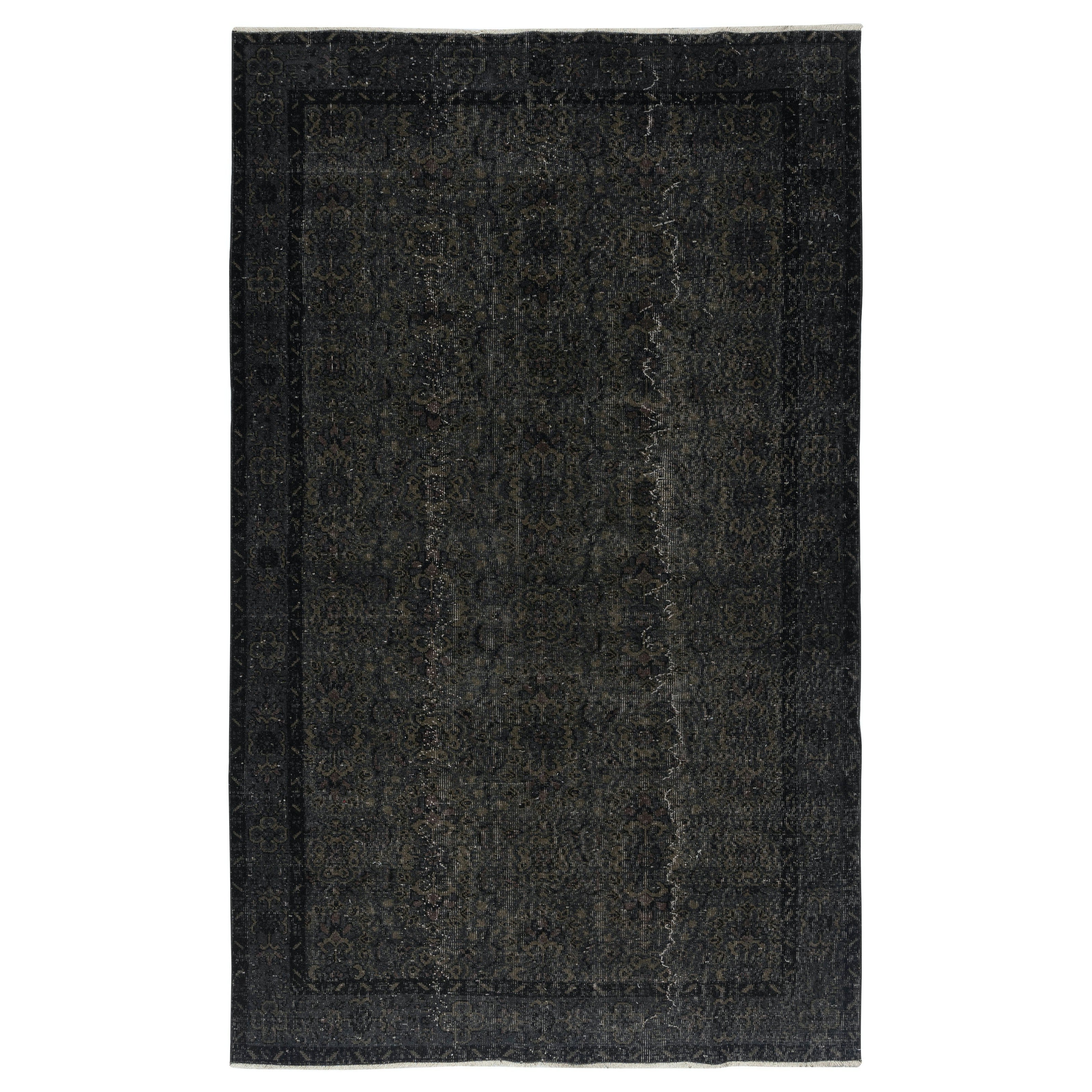 5.6x9.3 Ft Overdyed Schwarzer Teppich. Handgefertigter türkischer Vintage-Teppich für das Wohnzimmer im Angebot