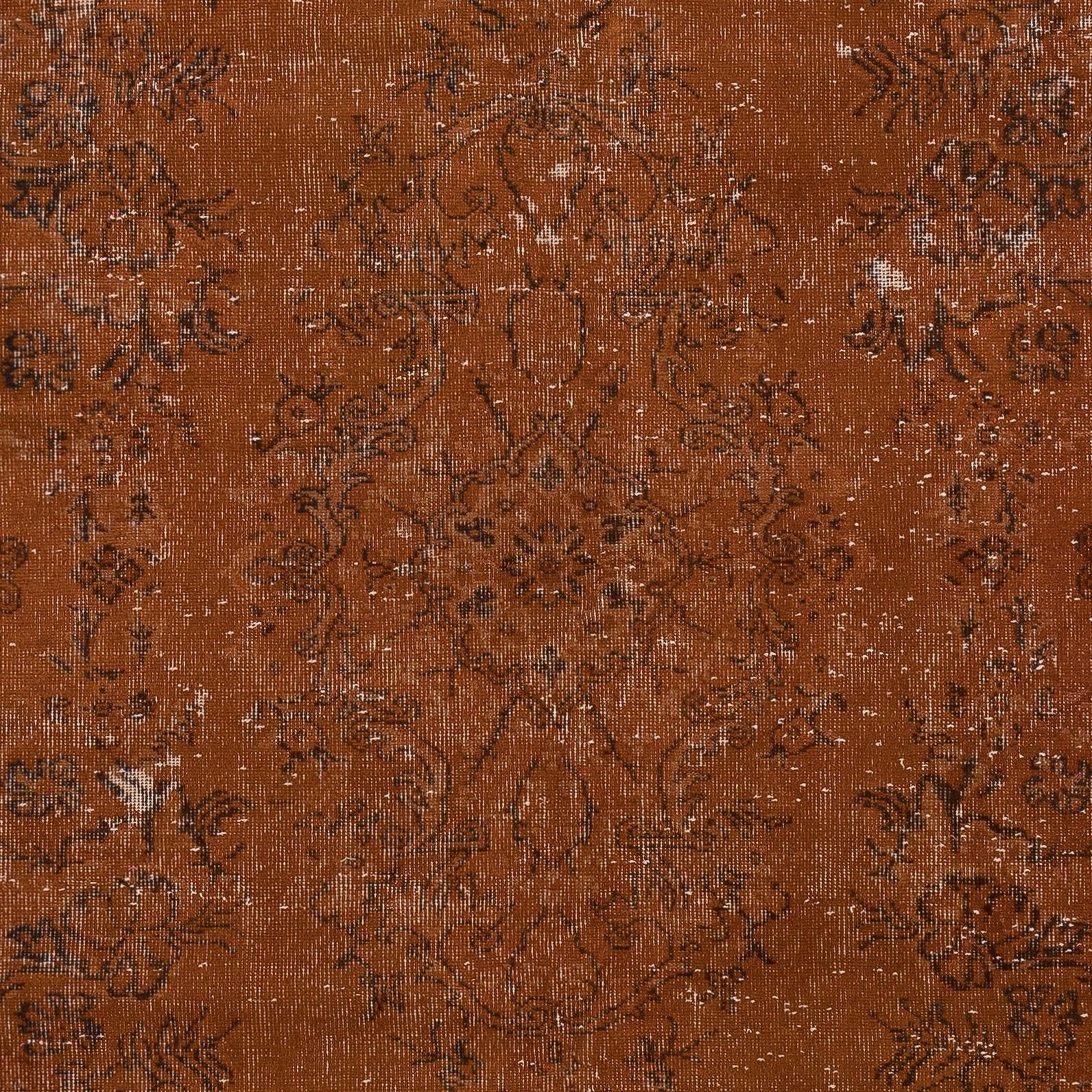 5.6x9,4 Ft Distressed Handgefertigter Teppich aus türkischer Wolle im Used-Look, orangefarben lackiert (Handgeknüpft) im Angebot