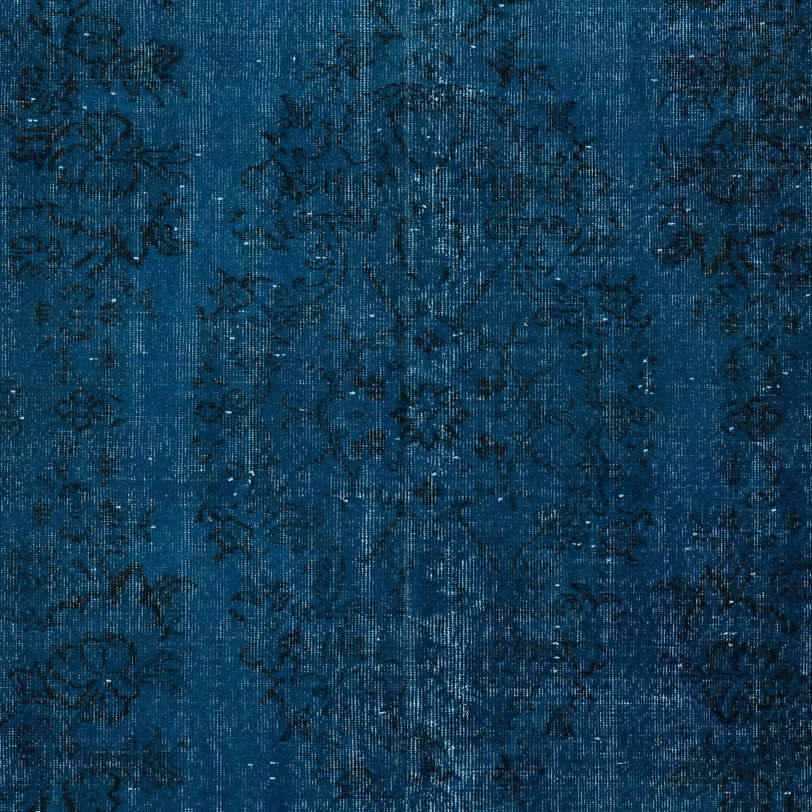 Noué à la main 5.6x9.4 Ft Handmade Vintage Wool Area Rug teed in Dark Blue 4 Modern Interiors en vente