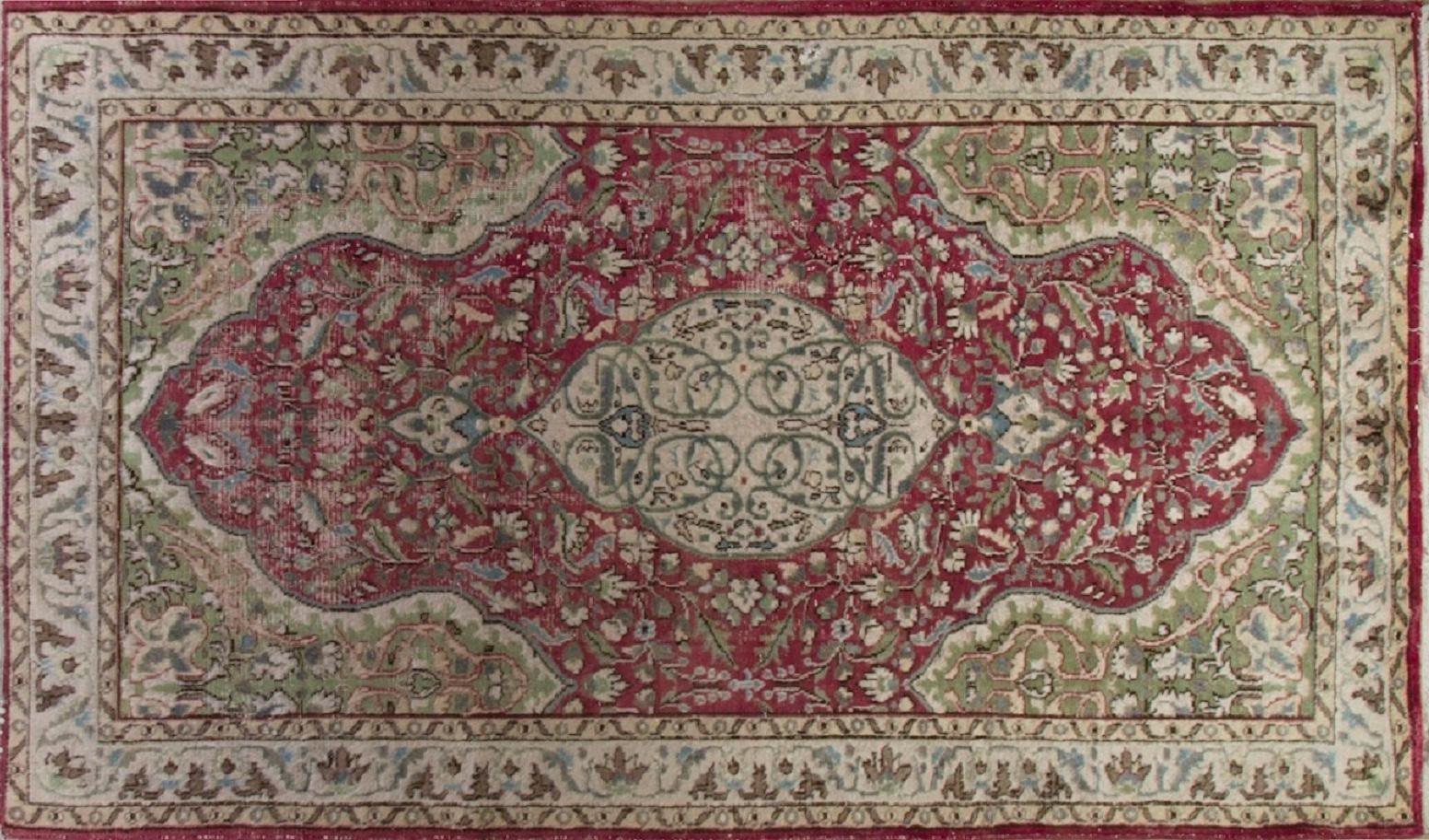 5.6x9.4 Ft Vintage Handmade Wool Turkish Rug in Burgundy & Green In Good Condition For Sale In Philadelphia, PA