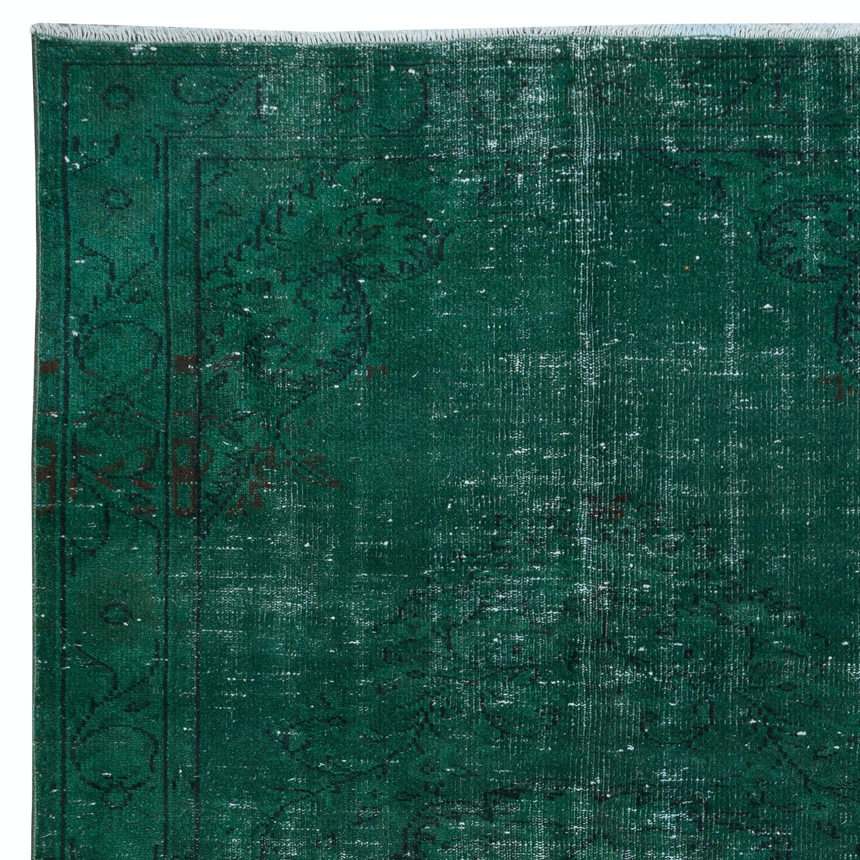 Hand-Woven 5.6x9.5 Ft Handmade Forest Green Area Rug, Modern Medallion Design Carpet For Sale