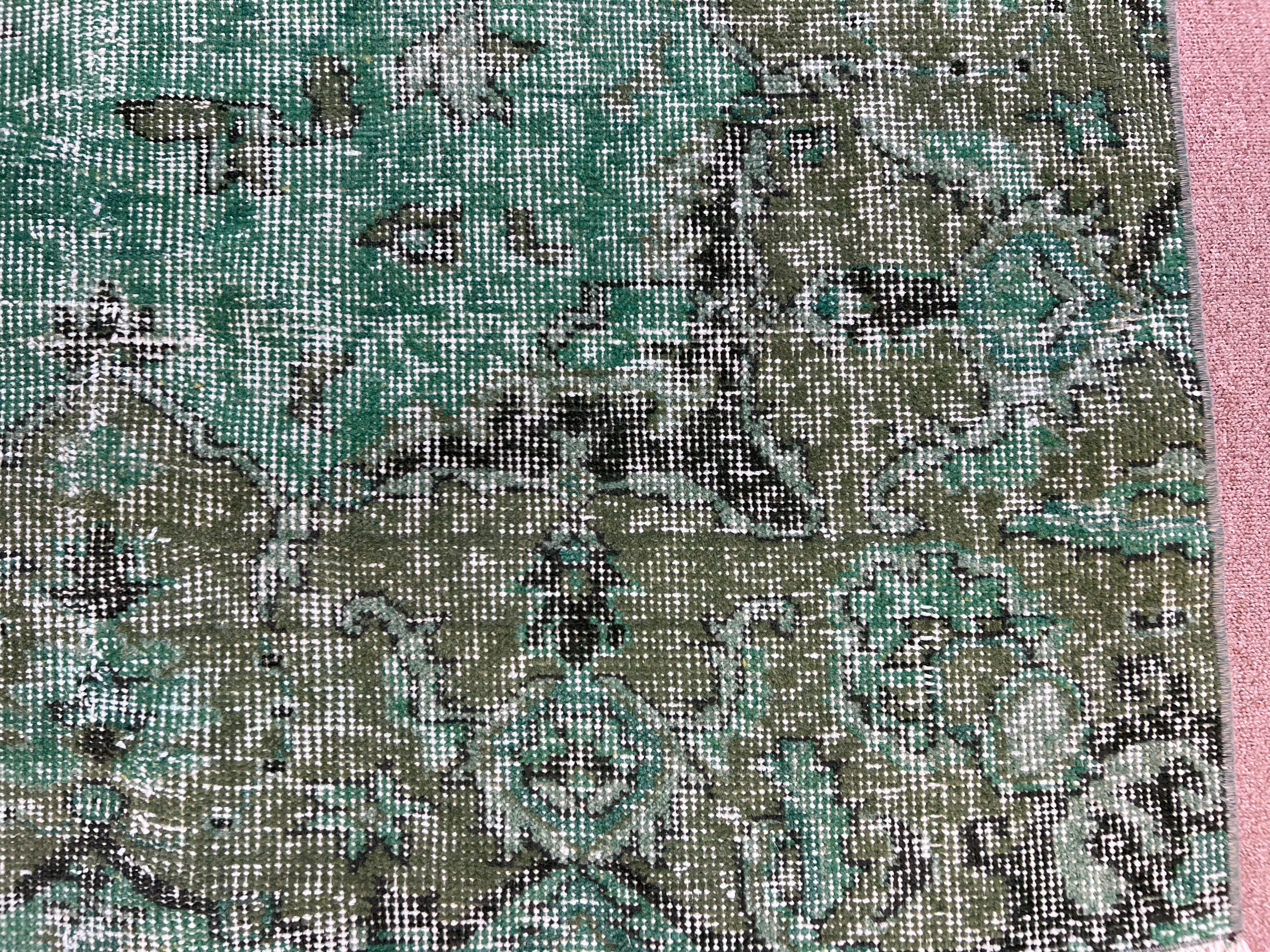 5.6x9,5 Ft Handgefertigter türkischer Vintage-Teppich in Grün, überzogen, für moderne Inneneinrichtung im Angebot 2