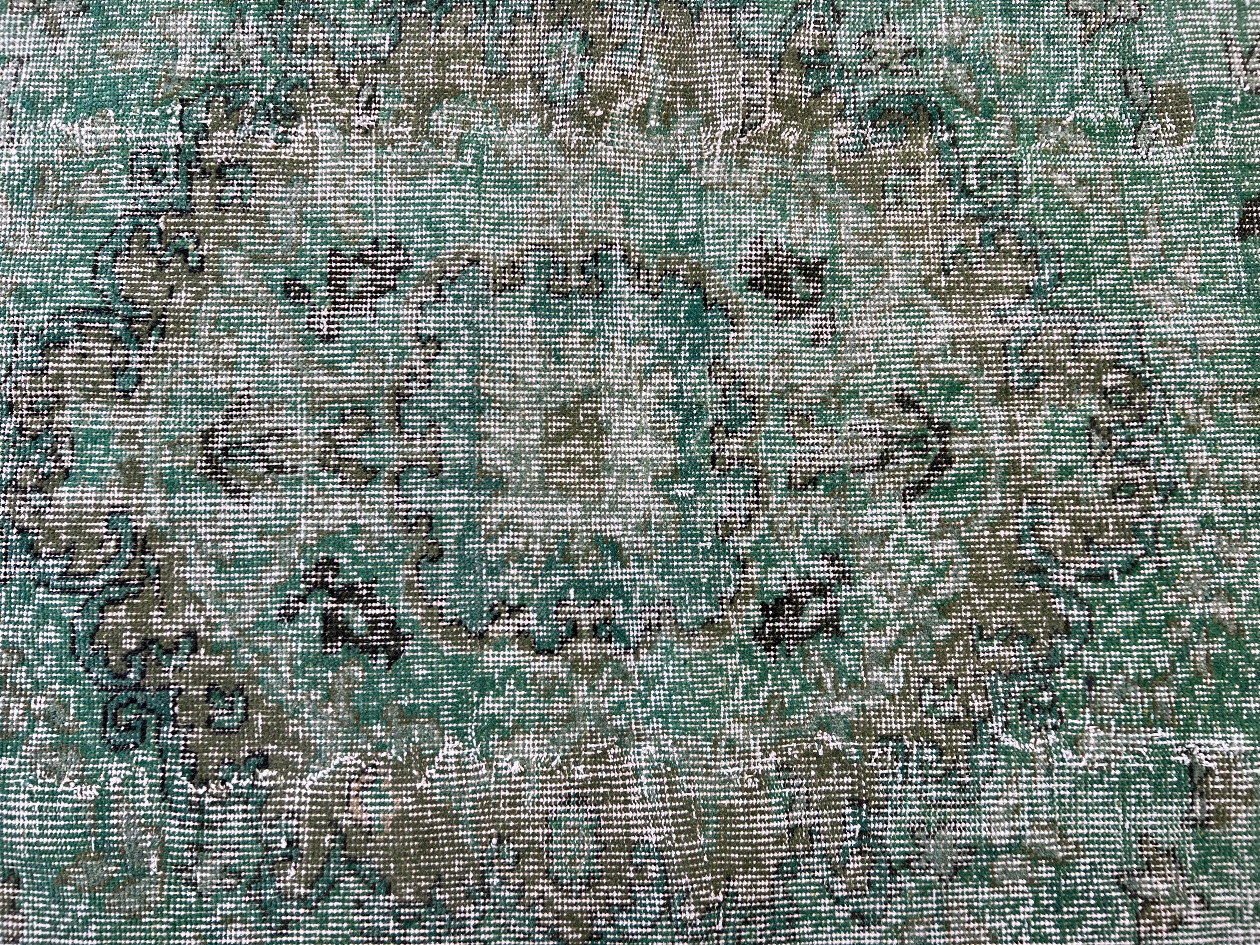 5.6x9,5 Ft Handgefertigter türkischer Vintage-Teppich in Grün, überzogen, für moderne Inneneinrichtung im Angebot 1