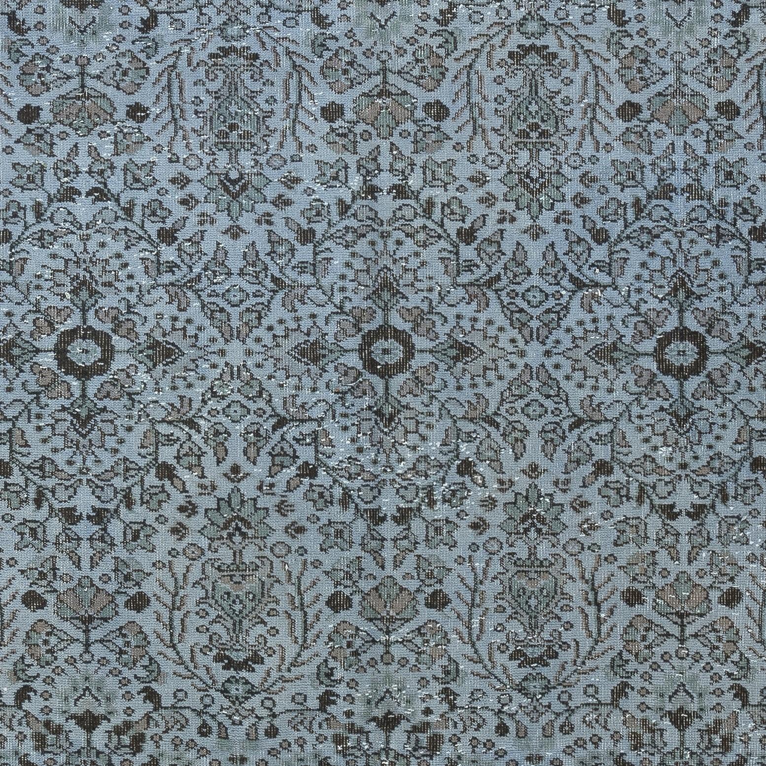 5.6x9.6 Ft zeitgenössische handgefertigte blaue Farbe türkischen Bereich Teppich mit floralen Design (Handgeknüpft) im Angebot