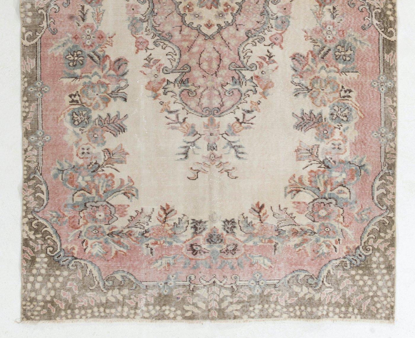 Hand-Knotted 5.6x9.6 ft Handmade Vintage Turkish Oushak Area Rug with Floral Medallion Design For Sale