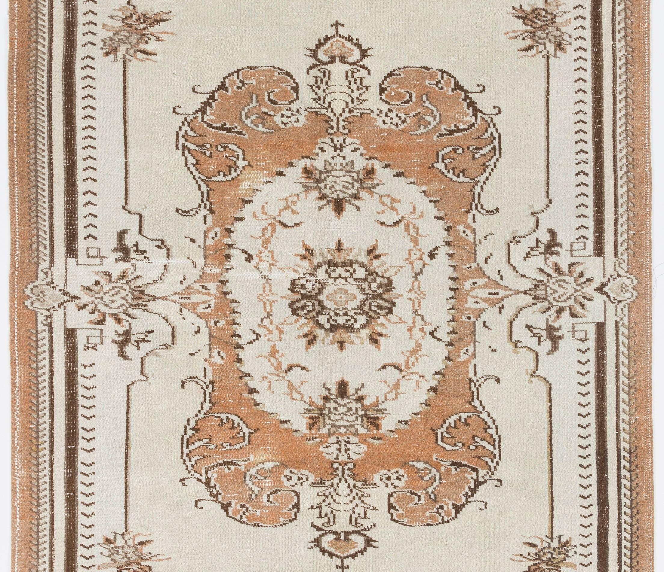 Hand-Knotted 5.6x9.6 Ft Vintage Deco Rug. Beige, Brown & Peach Colors. French Aubusson Design For Sale
