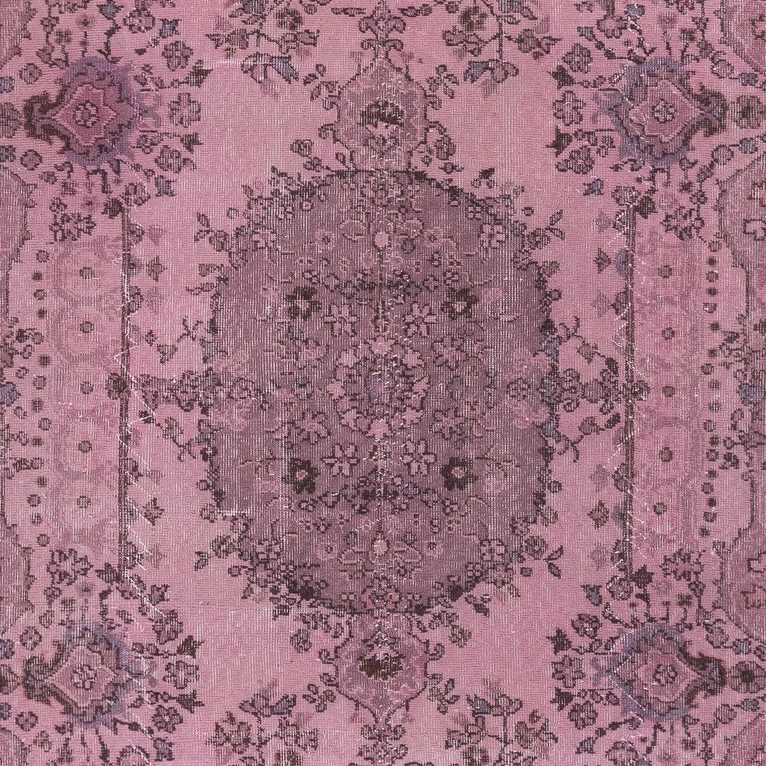 5.6x9.7 Ft Moderner rosafarbener Over-Dyed Handgefertigter türkischer Teppich. Bohemian Home Decor im Zustand „Gut“ im Angebot in Spring Valley, NY