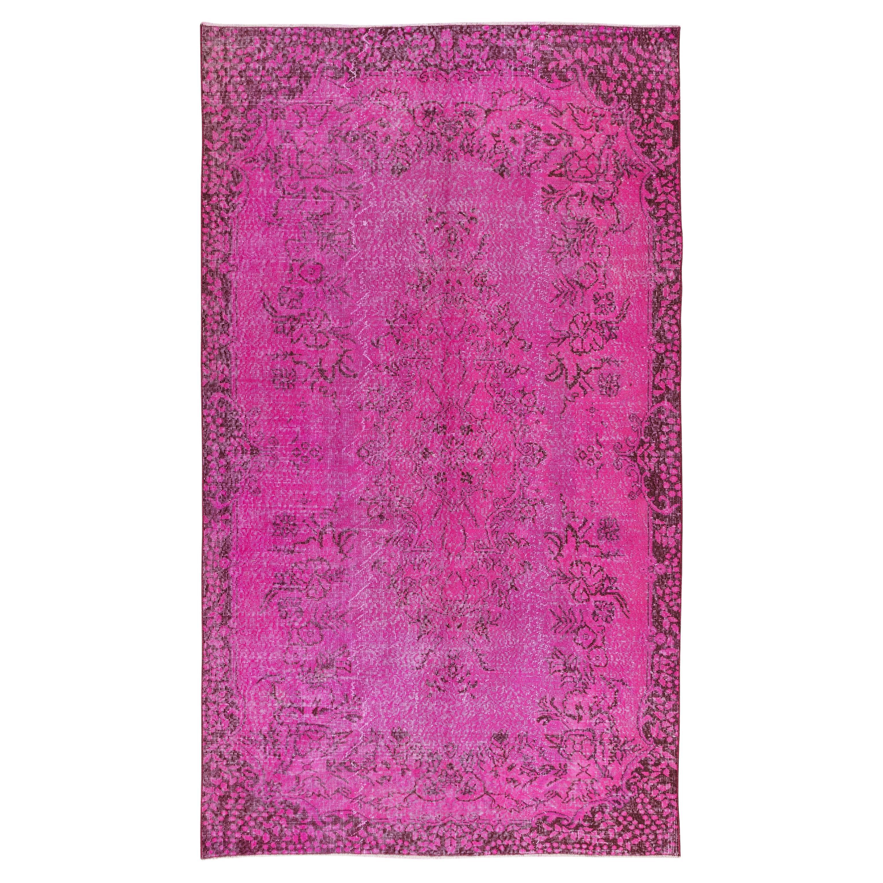 5.6x9.8 Ft Vintage Handmade Turkish Area Rug in Pink with Medallion Design