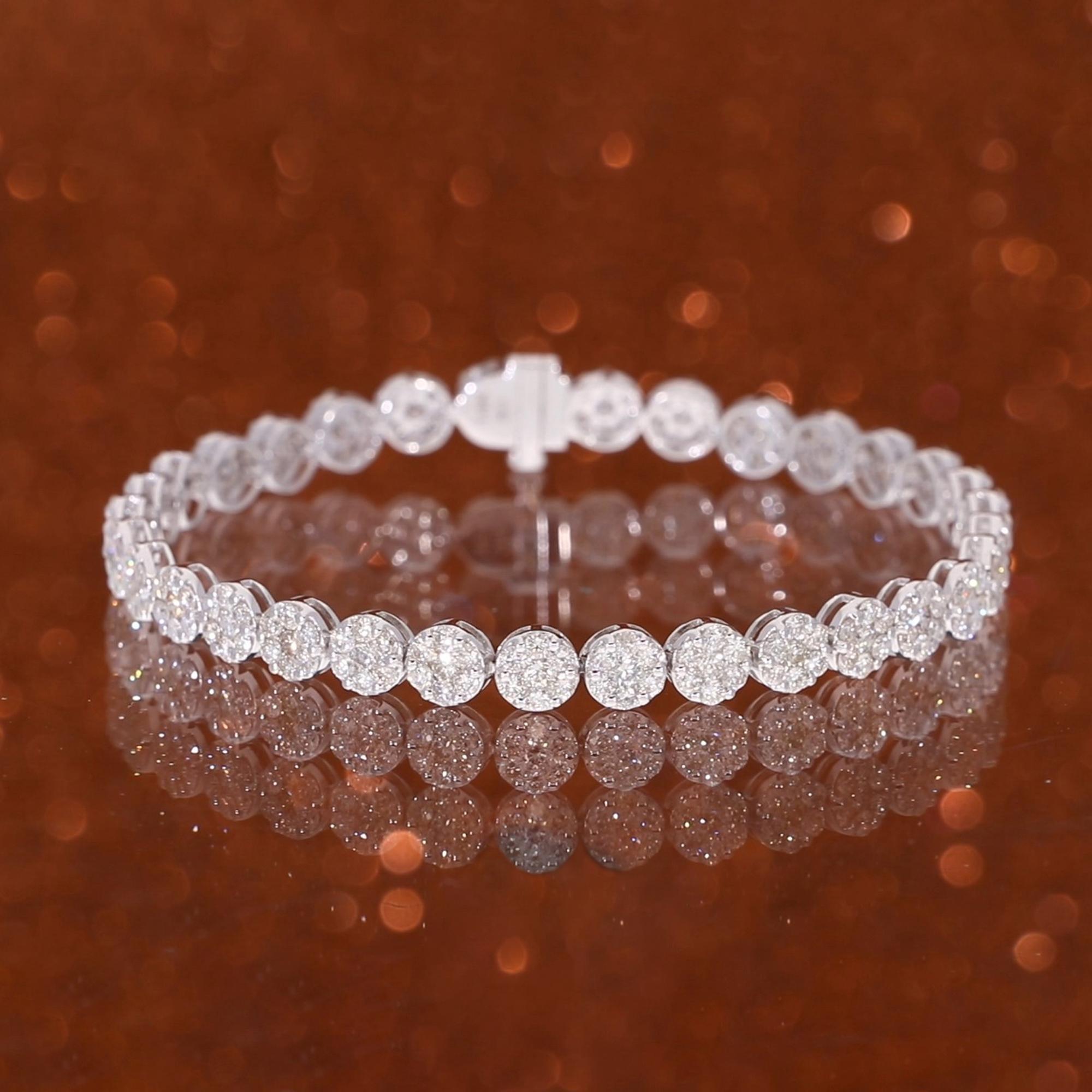 Pulsera de tenis de oro blanco de 14 quilates con racimo de diamantes talla redonda SI/H de 5,7 quilates Moderno en venta