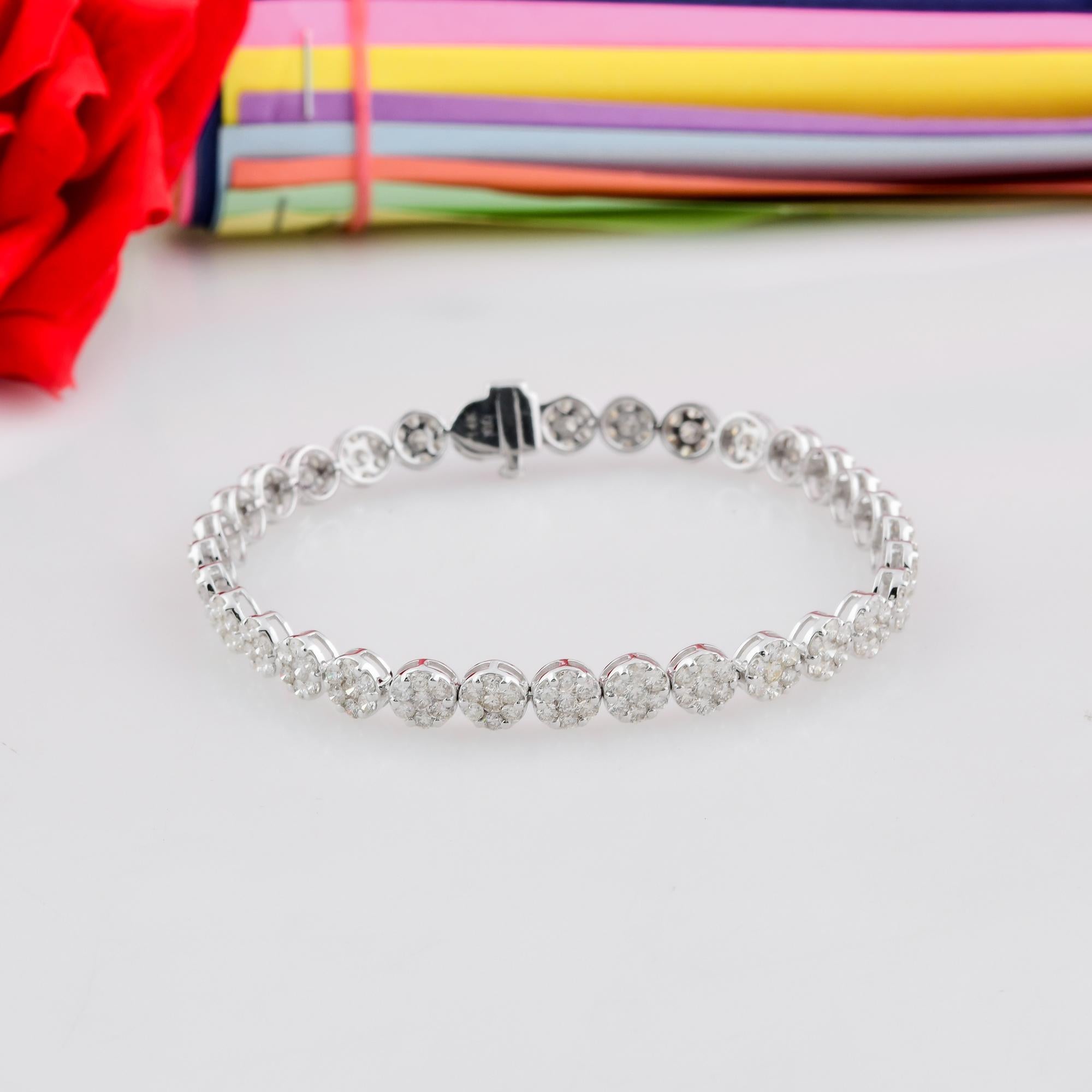 Pulsera de tenis de oro blanco de 14 quilates con racimo de diamantes talla redonda SI/H de 5,7 quilates Corte redondo en venta