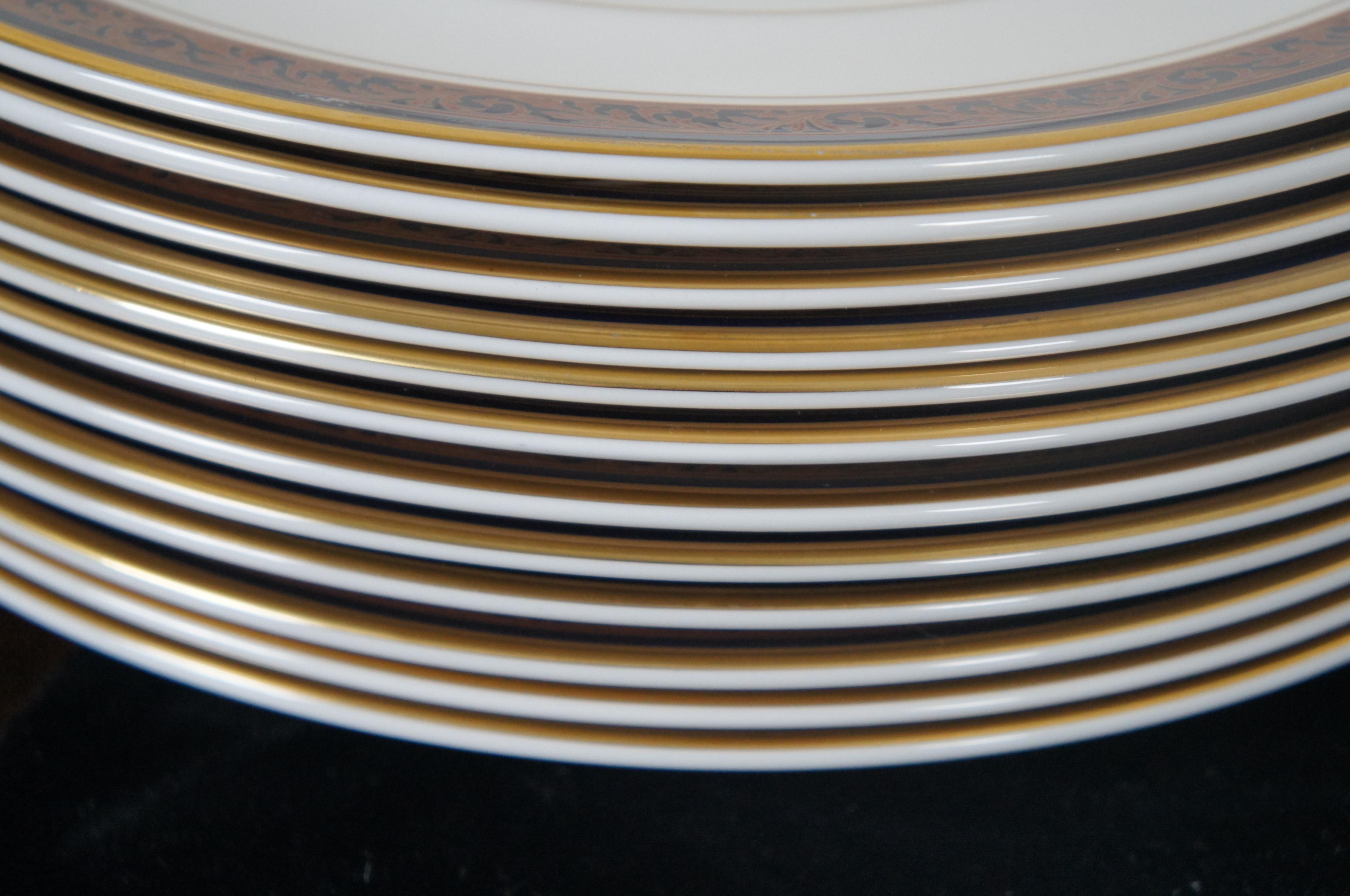57 Pc Royal Doulton Regal Crest H5221 English Bone China Dinnerware Set, 1993 3